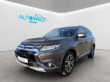 Aut 4WD KLIMAAUT SITZH KAM NAV AHK 18'