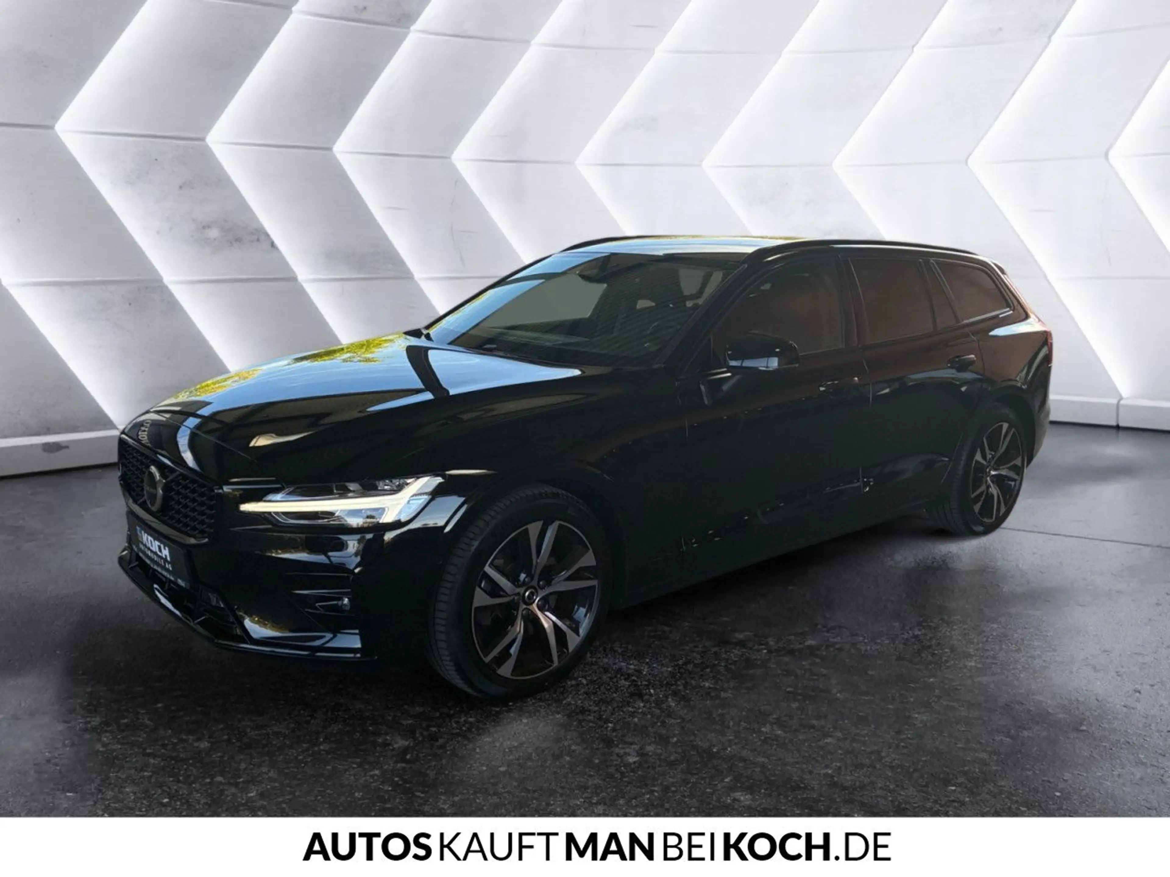 Volvo V60 B4 B Plus Dark ACC BLIS 360° H/K Notrad 4xSHZ — photo 3