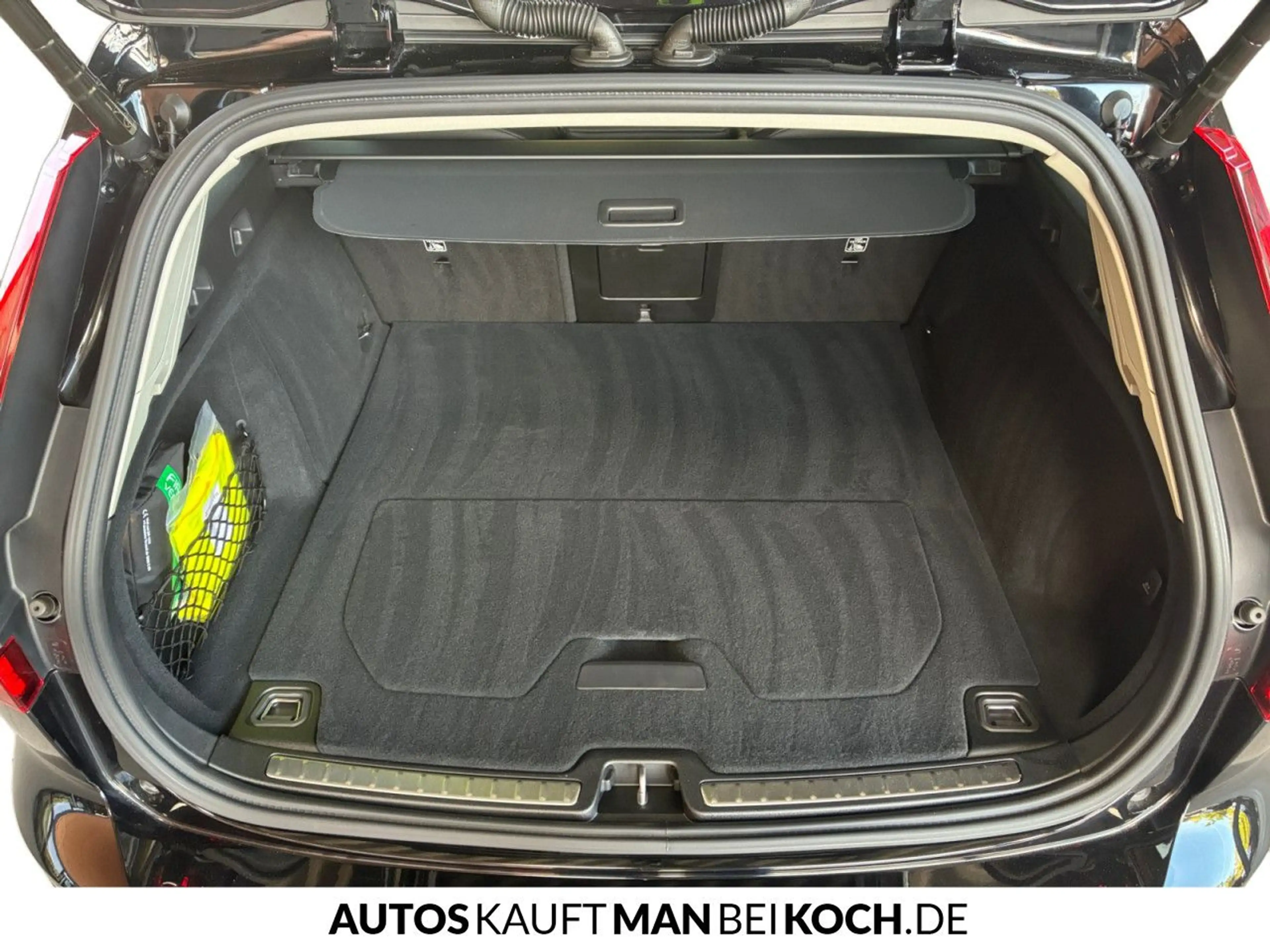 Volvo V60 B4 B Plus Dark ACC BLIS 360° H/K Notrad 4xSHZ — photo 15