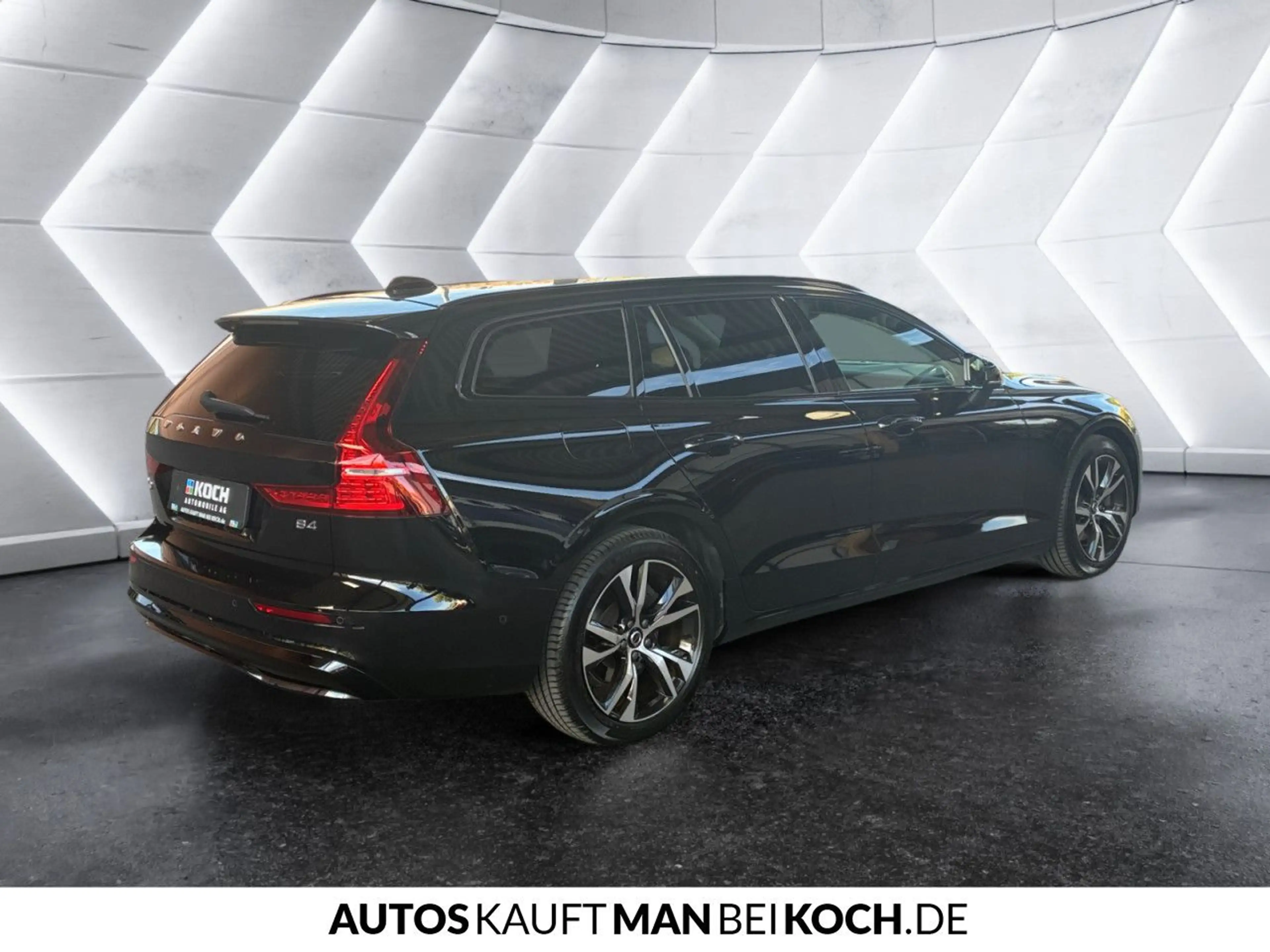 Volvo V60 B4 B Plus Dark ACC BLIS 360° H/K Notrad 4xSHZ — photo 5