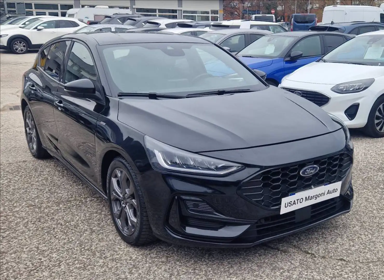 Ford Focus 1.5 ecoblue ST-Line Design 120cv auto Negro - 1