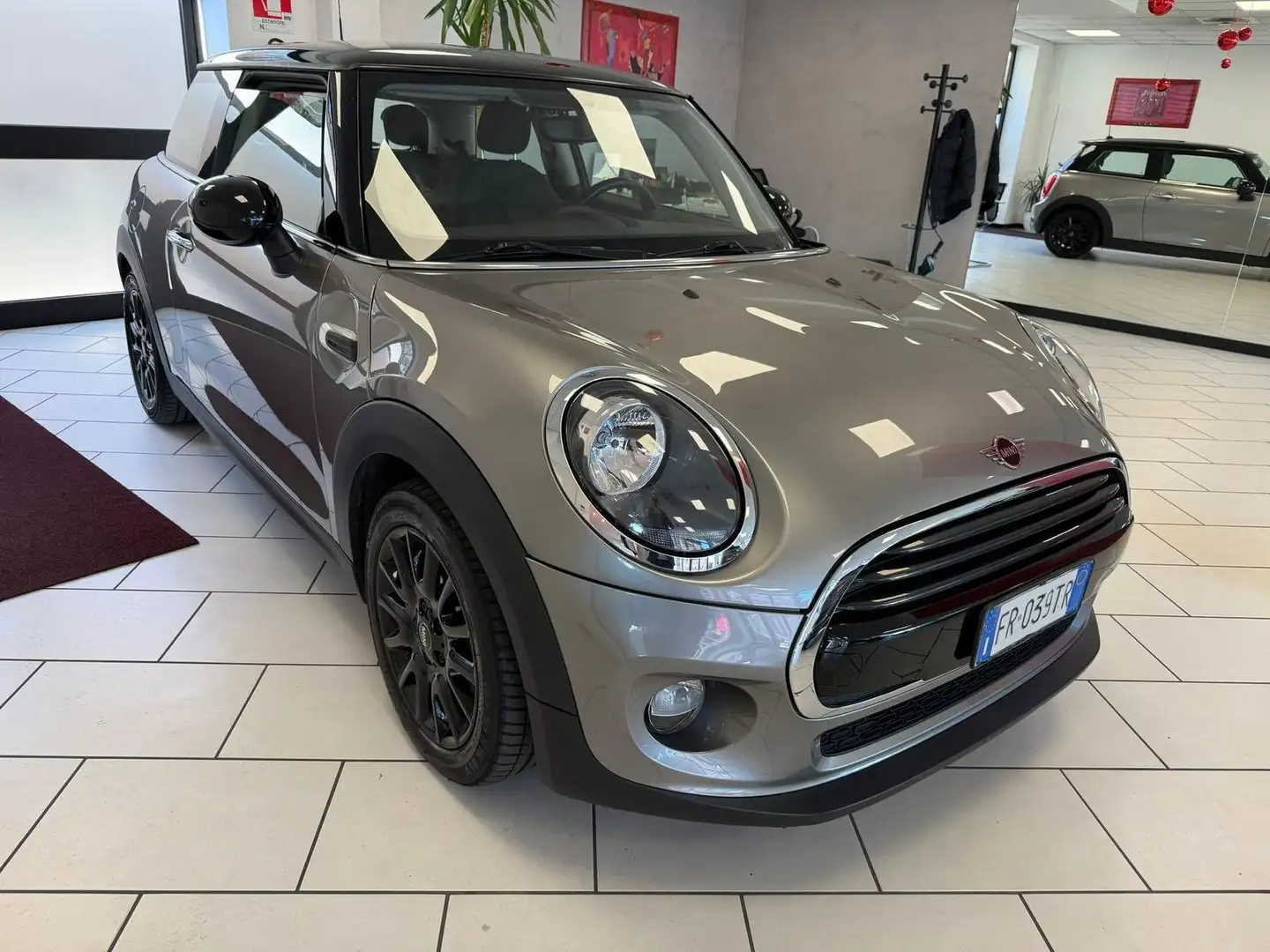 MINI Cooper D tel 3491246370 Mini IV 3p 1.5 Boost auto Grigio - 2