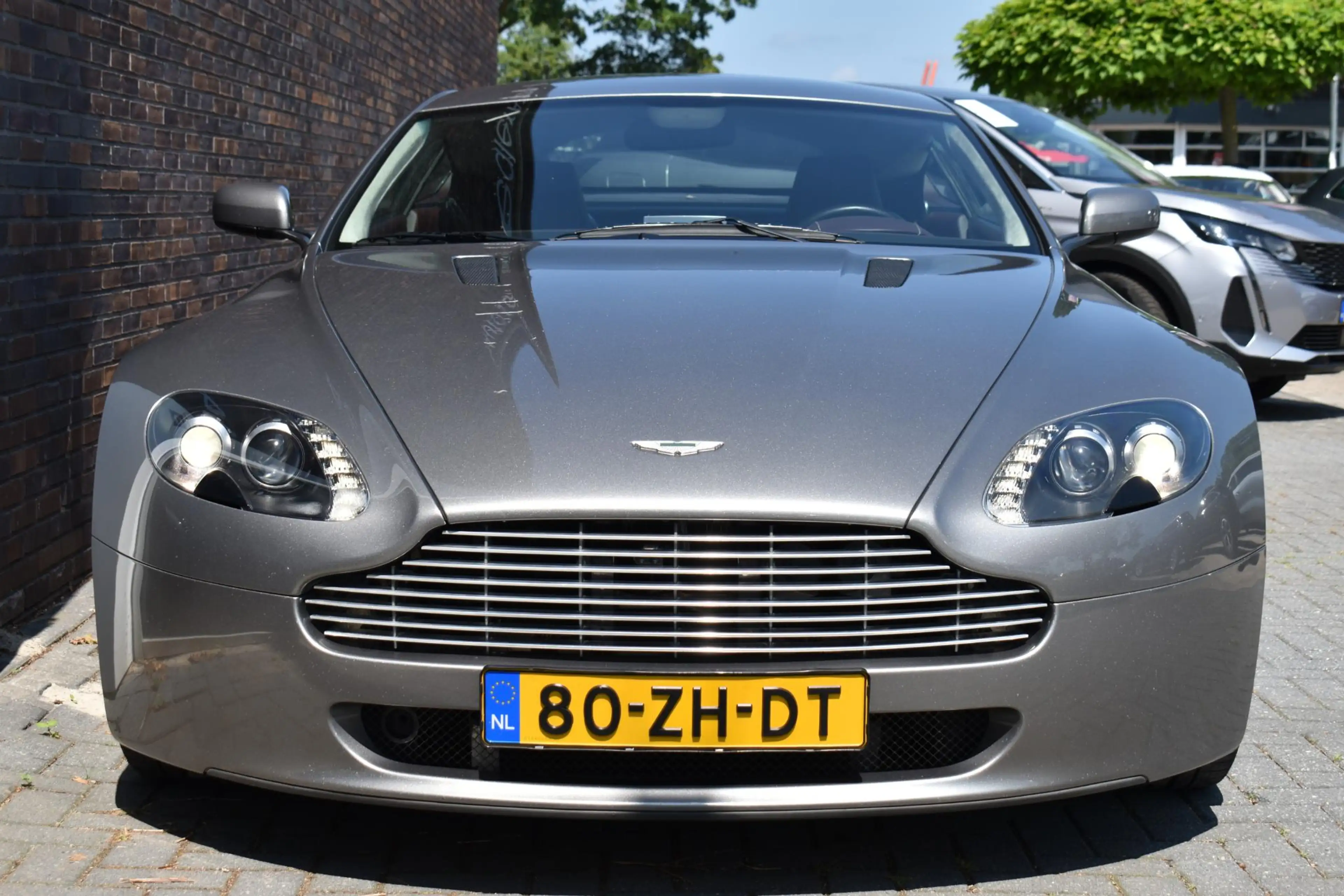 Aston Martin Vantage V8 4.3 V8 Sportshift — photo 14