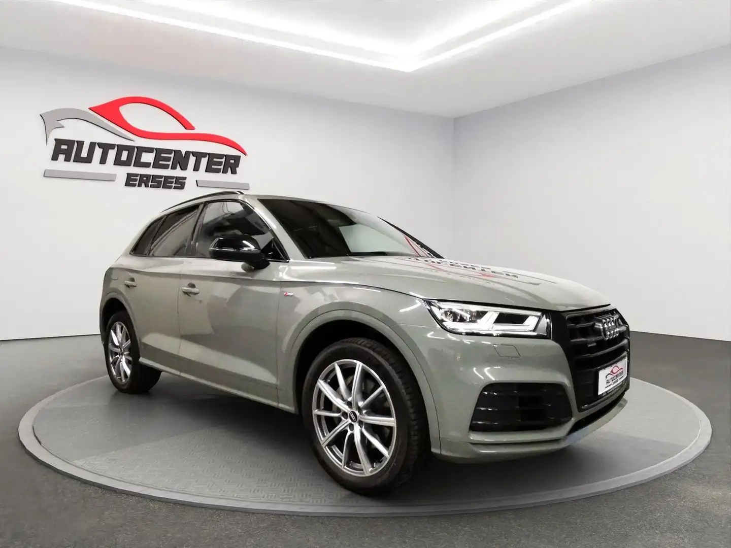 Audi Q5 50 TDI quattro S Line AHK LED Head-Up Grijs - 1
