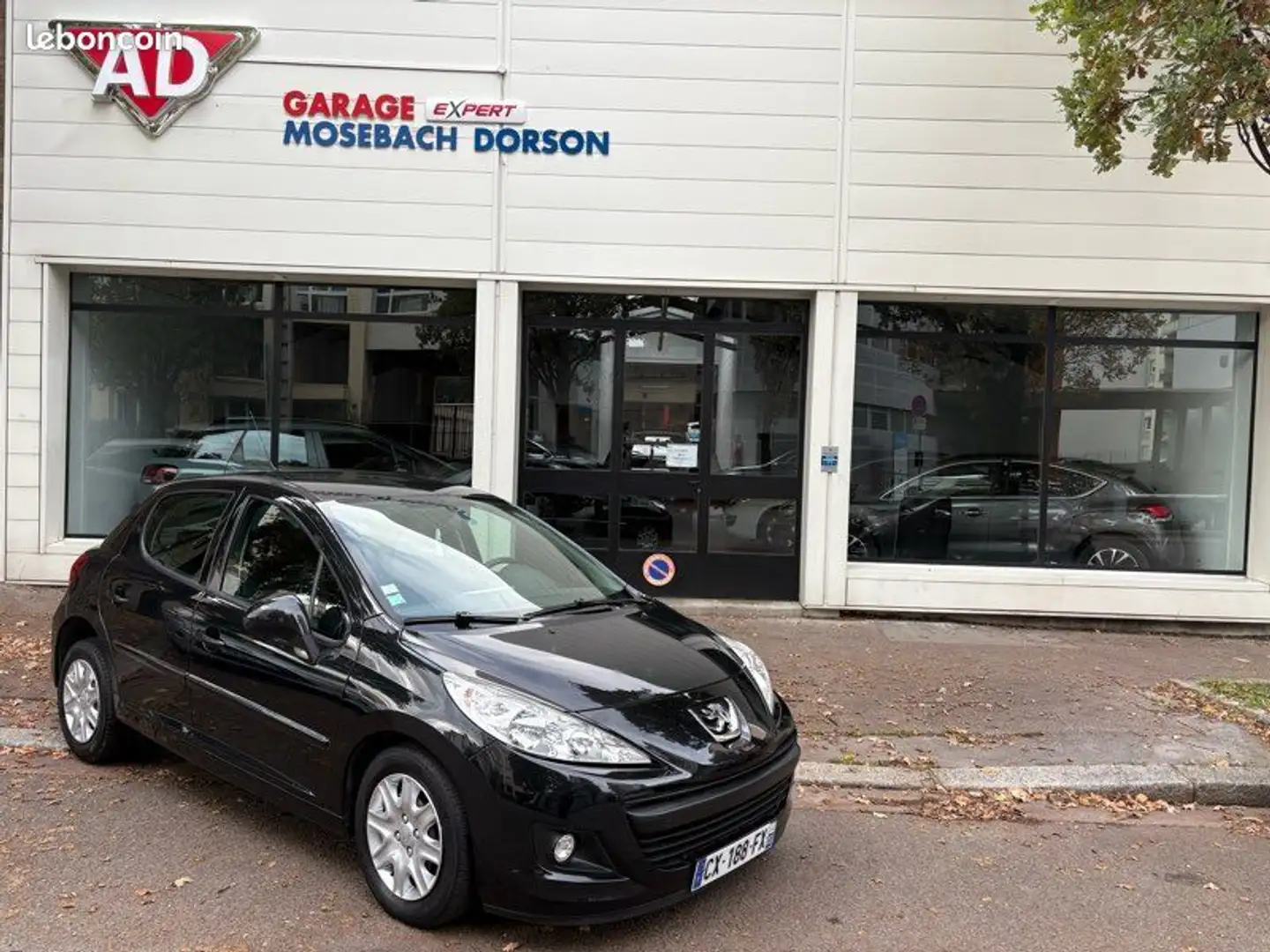 Peugeot 207 207+ 1.4 75 cv 07-2013 parfait état Schwarz - 1