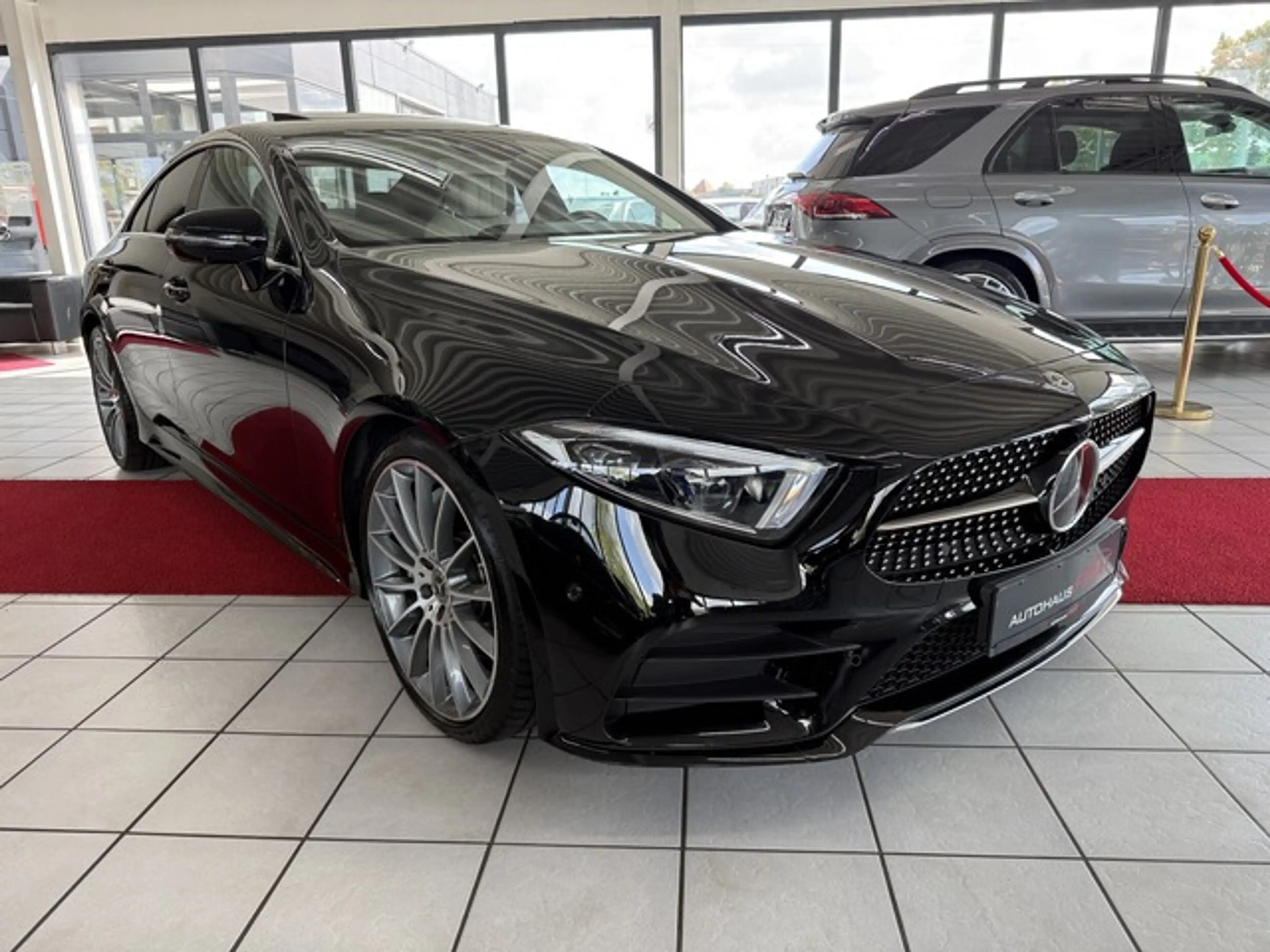 Mercedes-Benz CLS 300 d AMG Line LED+Kamera+SD+Leder+Navi+Memory — photo 4
