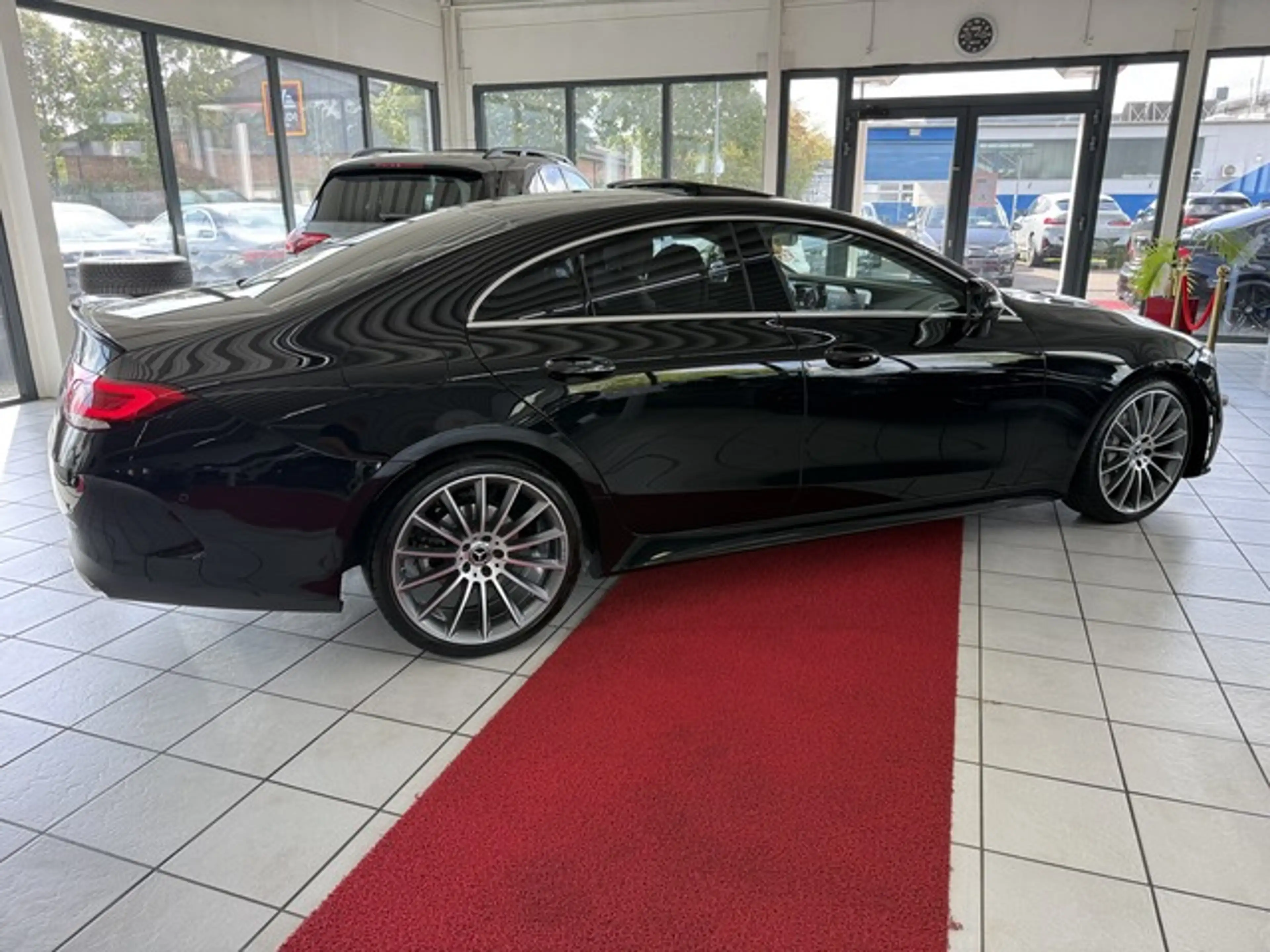 Mercedes-Benz CLS 300 d AMG Line LED+Kamera+SD+Leder+Navi+Memory — photo 5