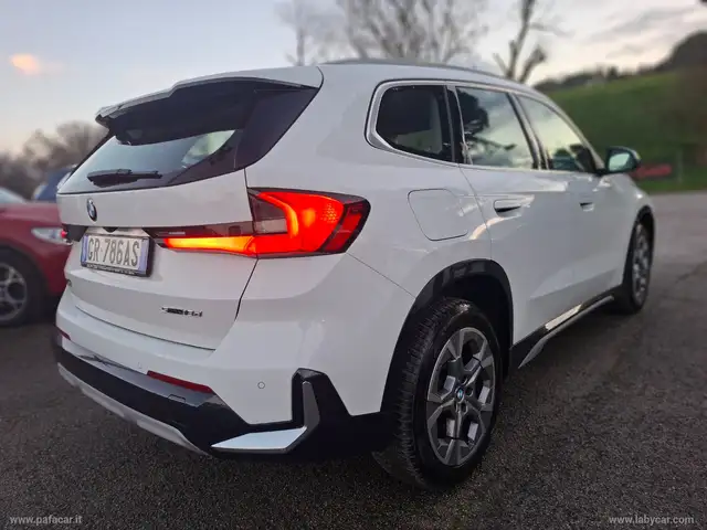 BMW X1 view 9