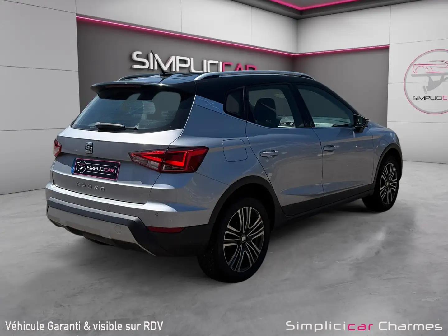 SEAT Arona Xcellence Gris - 2