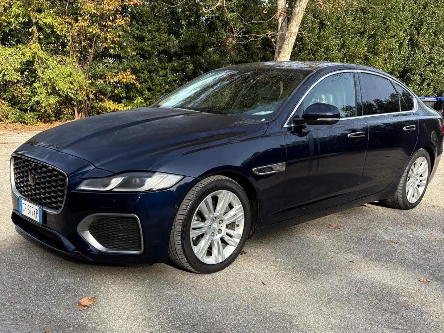 Jaguar XF XF Berlina 2021 2.0d mhev R-Dynamic HSE awd 204cv Blu/Azzurro - 1