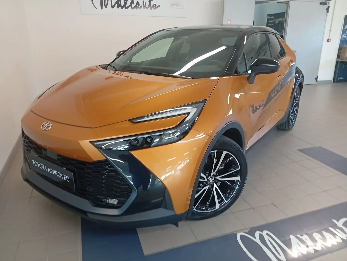 Toyota C-HR C-HR 2.0 PHEV Lounge Premiere Gold - 1