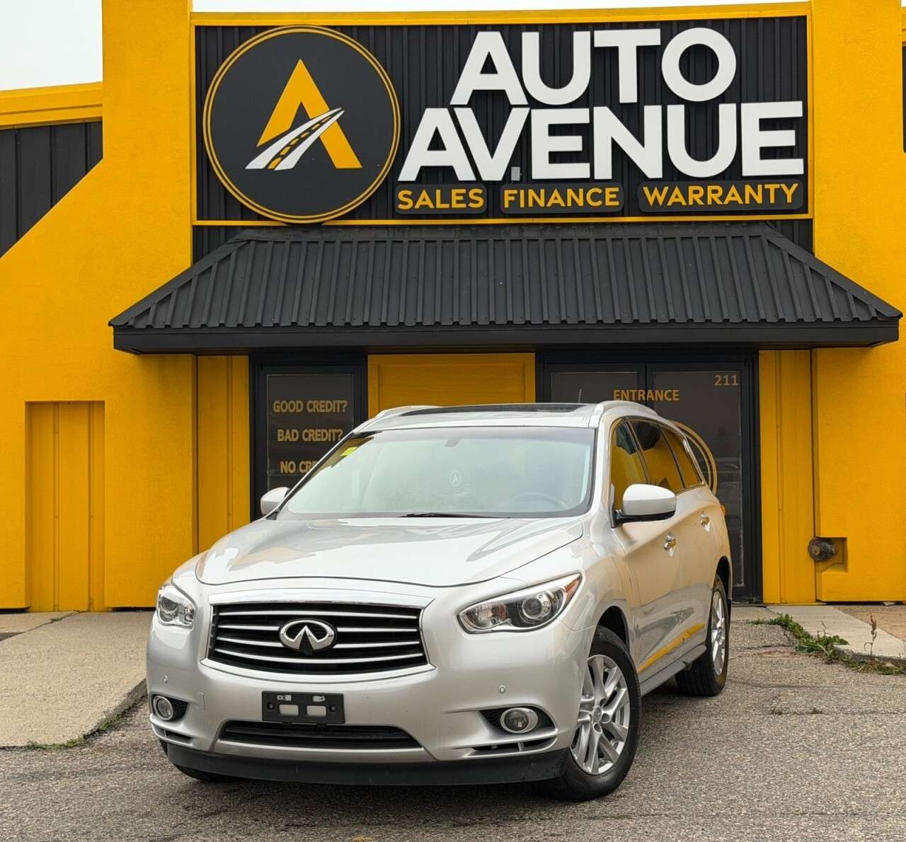 2013 Infiniti JX35 - SUNROOF, HEATED LEATHER SEATS, BLUETOOTH
