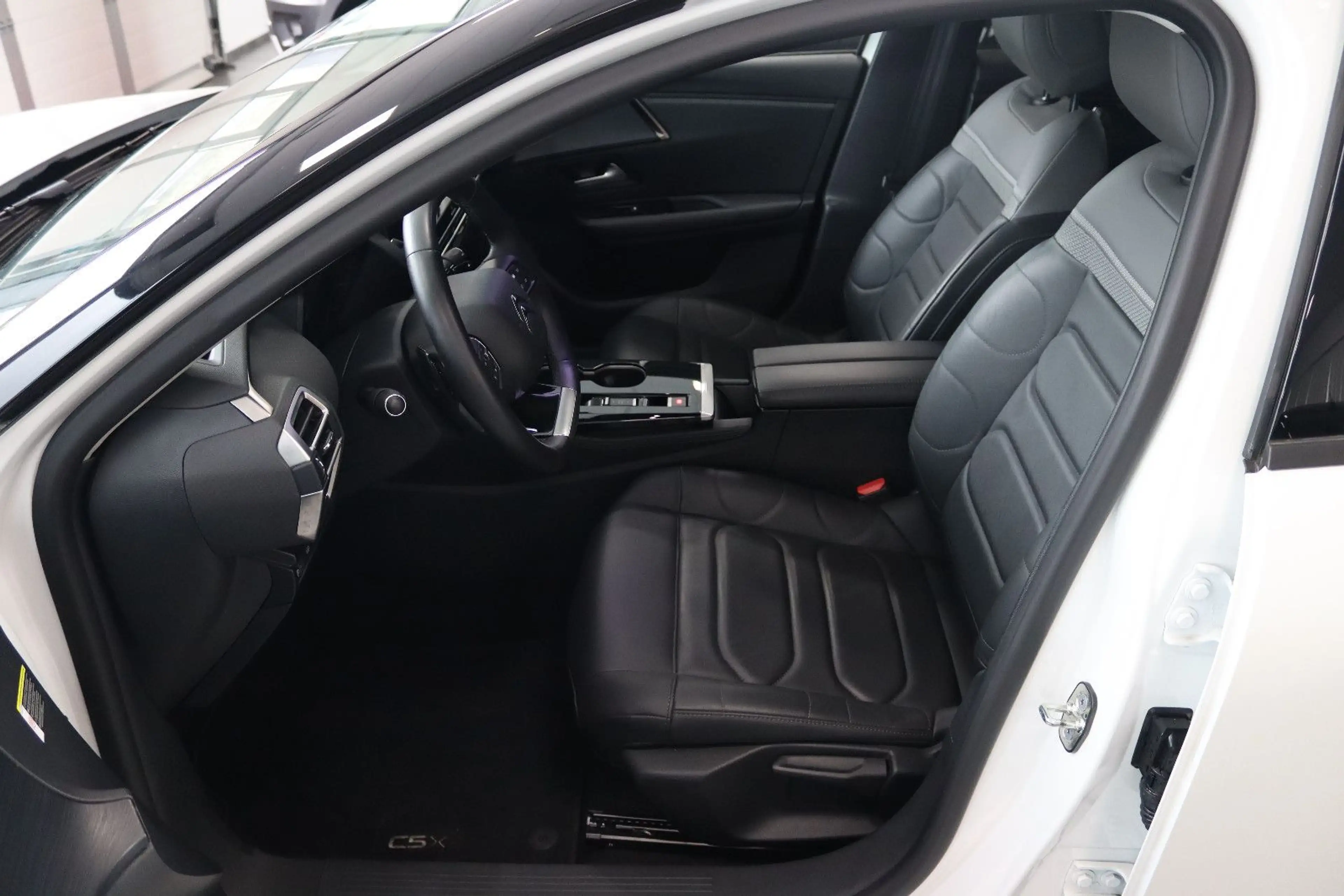 Citroen C5 X Plus PureTech 130 * 1.HAND * — photo 9