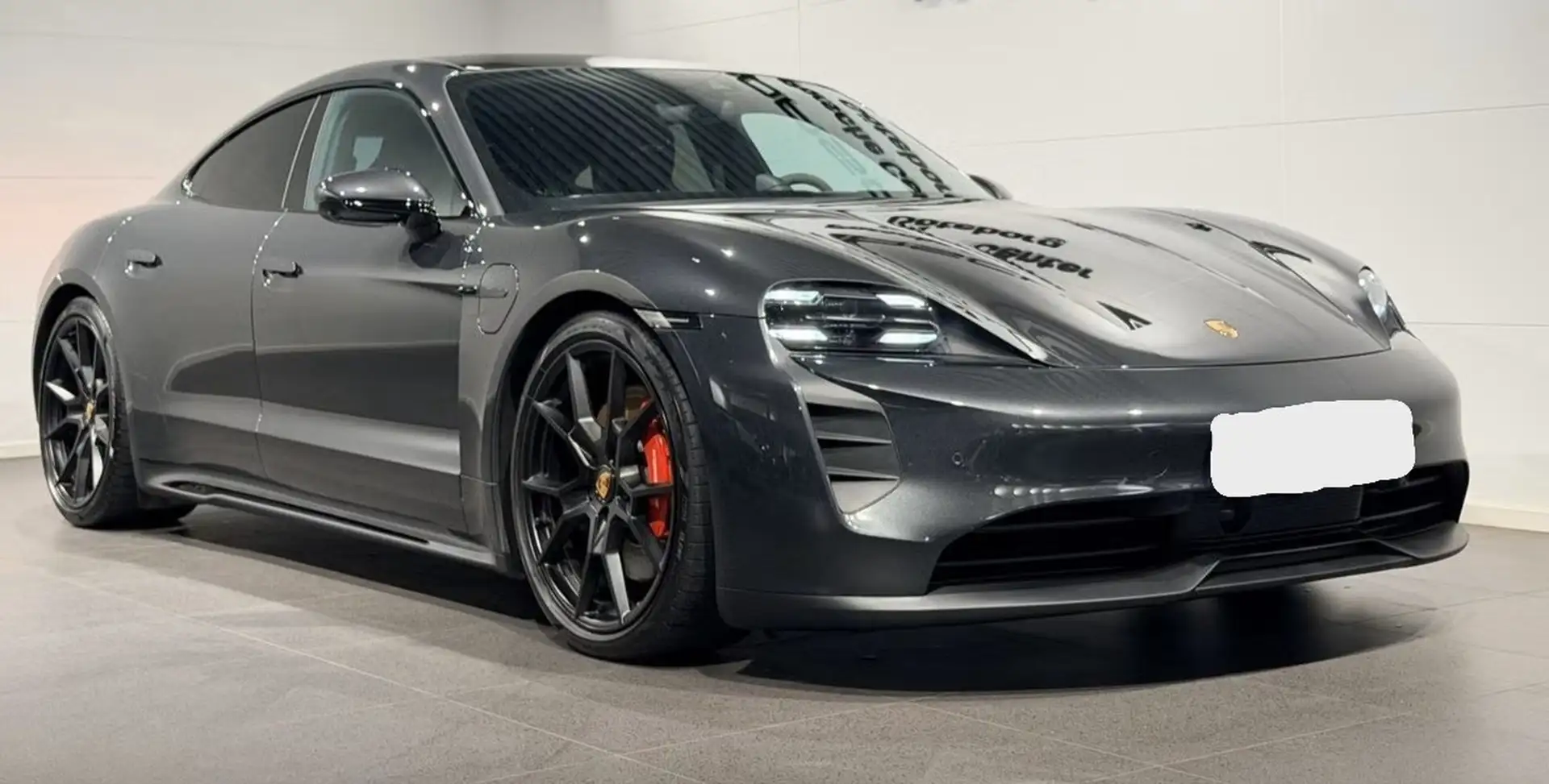 Porsche Taycan GTS *BOSE*MEMORY* Grau - 2