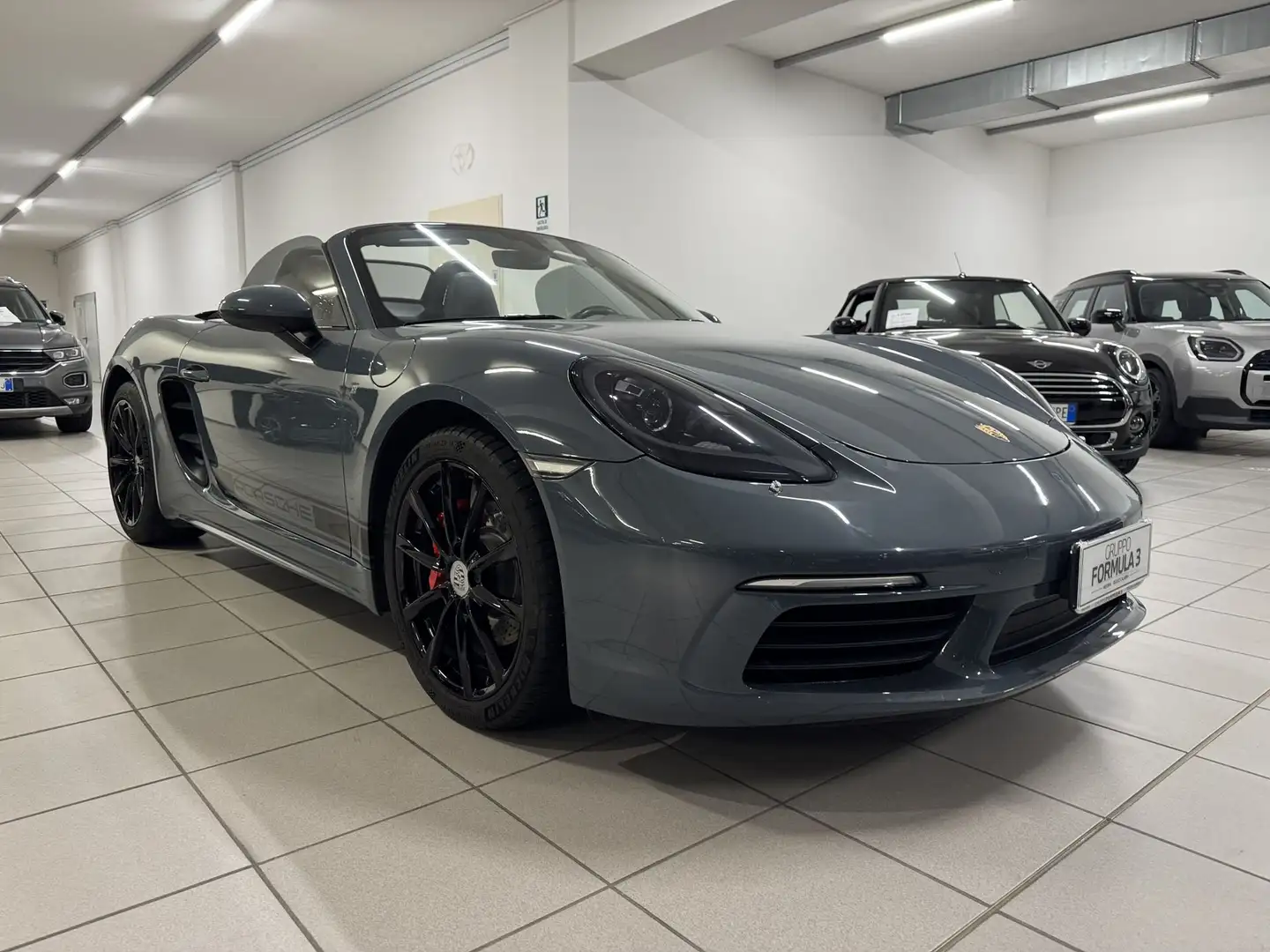 Porsche 718 2.0 Boxster Grau - 2