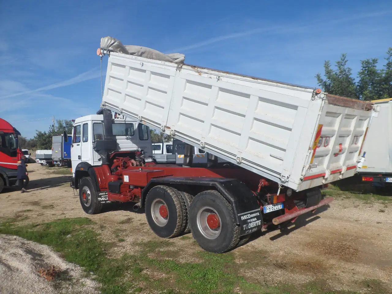 Iveco 330.36 ribaltabile, foto 6
