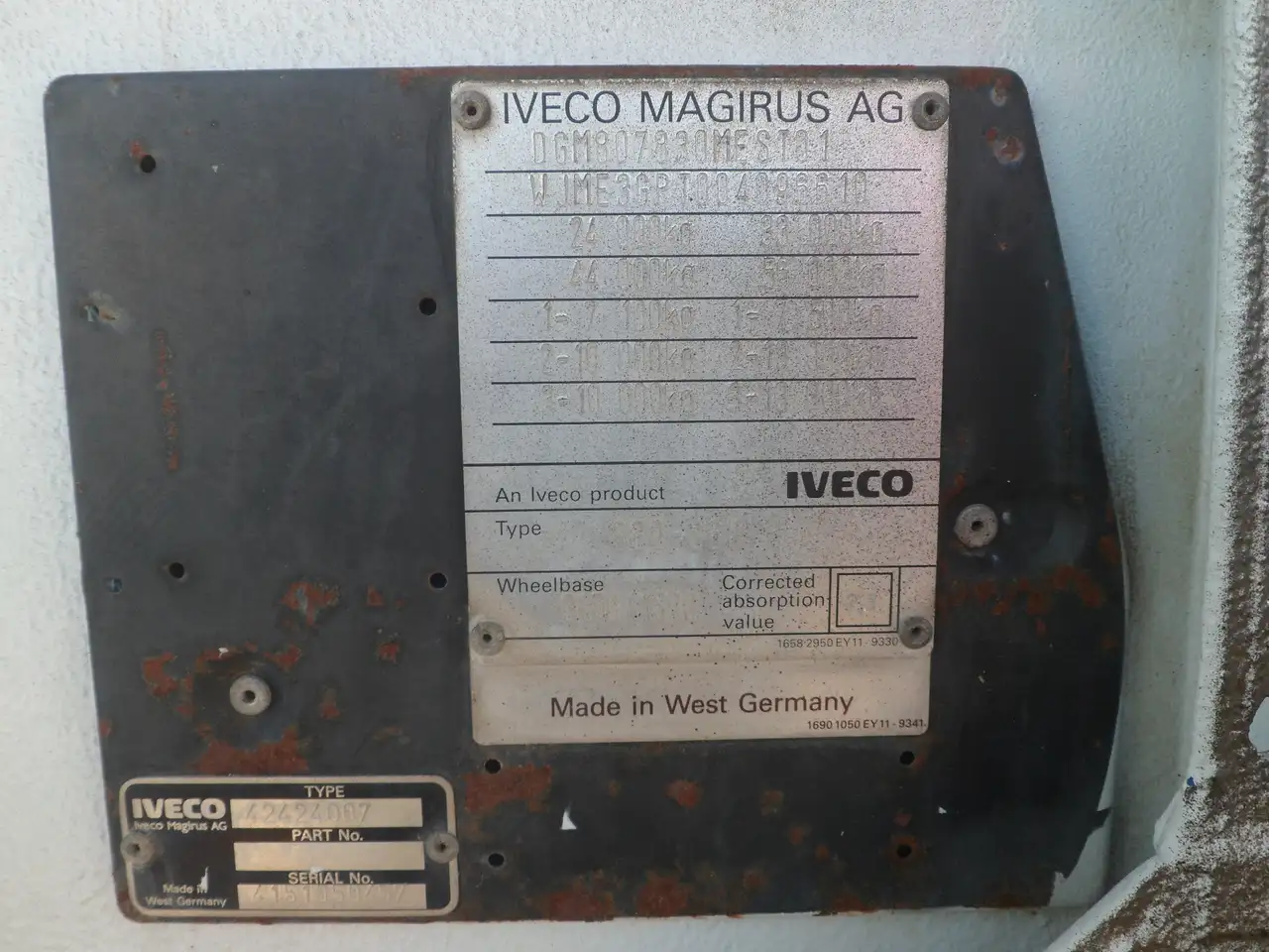 Iveco 330.36 ribaltabile, foto 11