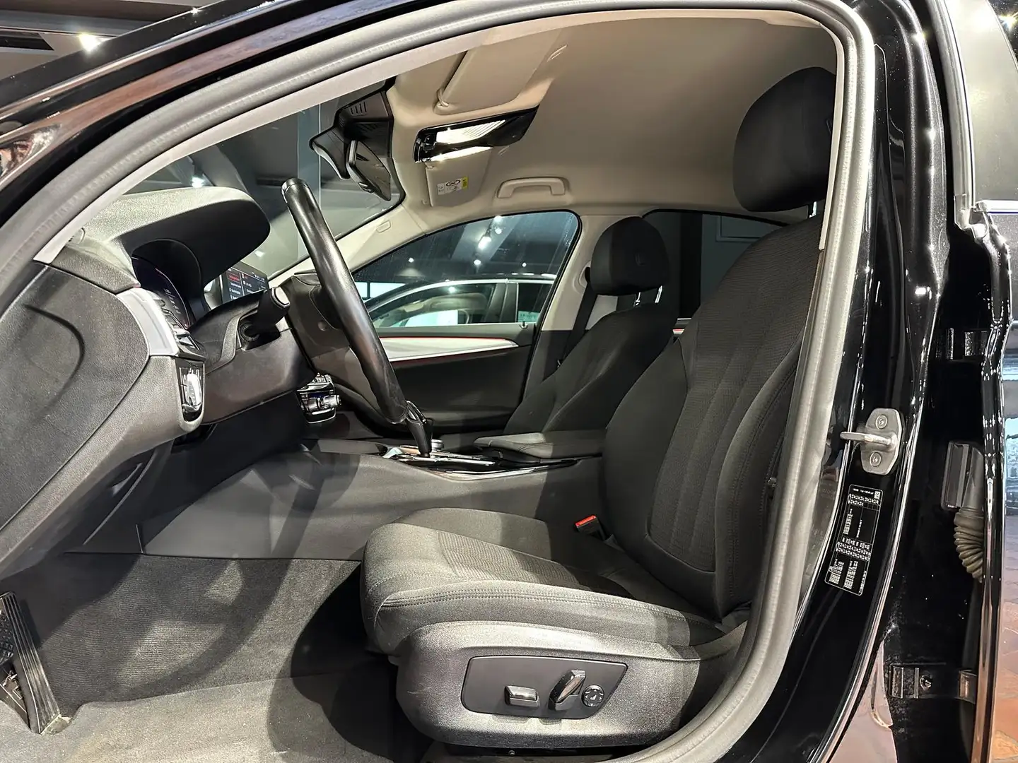 BMW 520 d ACC DRIVING-ASSISTANT STANDHEIZUNG LIVE-COCKPIT Noir - 2