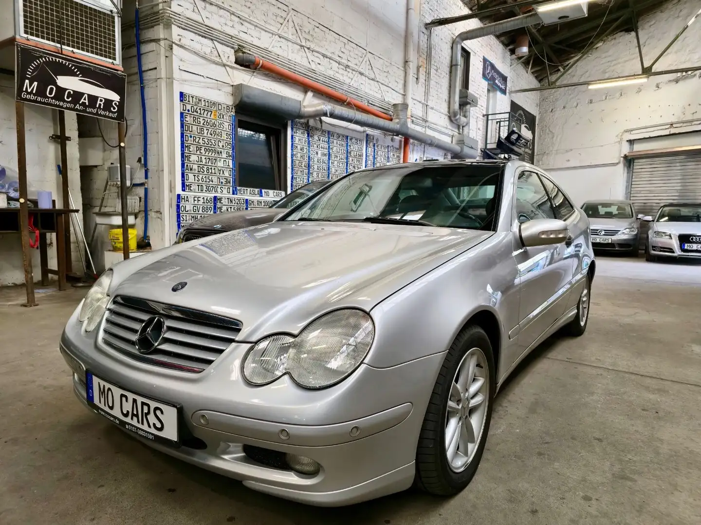 Mercedes-Benz C 180 C -Klasse Sportcoupe C 180 Kompressor Silber - 1