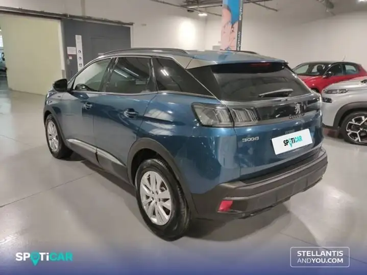 Peugeot 3008 1.2 PureTech S&S Style (2021) 2021, foto 7
