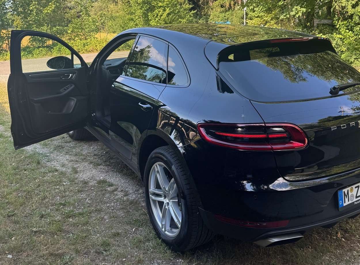 Second hand Porsche Macan 