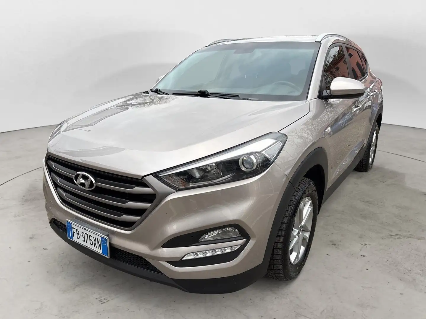 Hyundai TUCSON 2.0 CRDi 136 cv - 4WD - Gris - 1