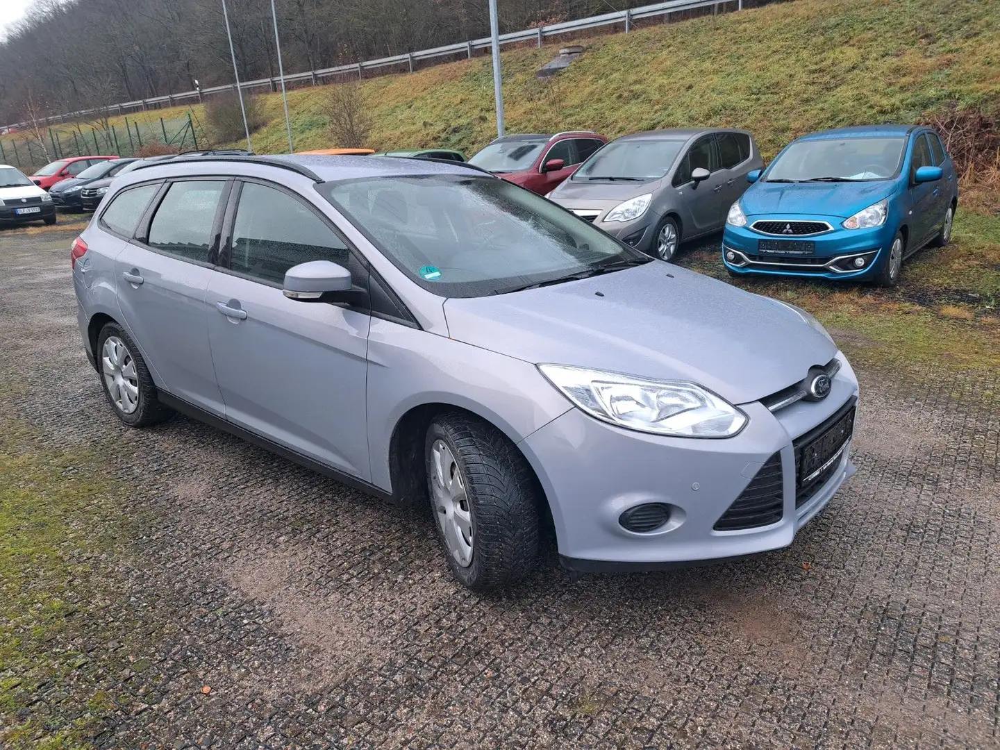 Ford Focus Turnier Trend Klima M+S PDC Silber - 1