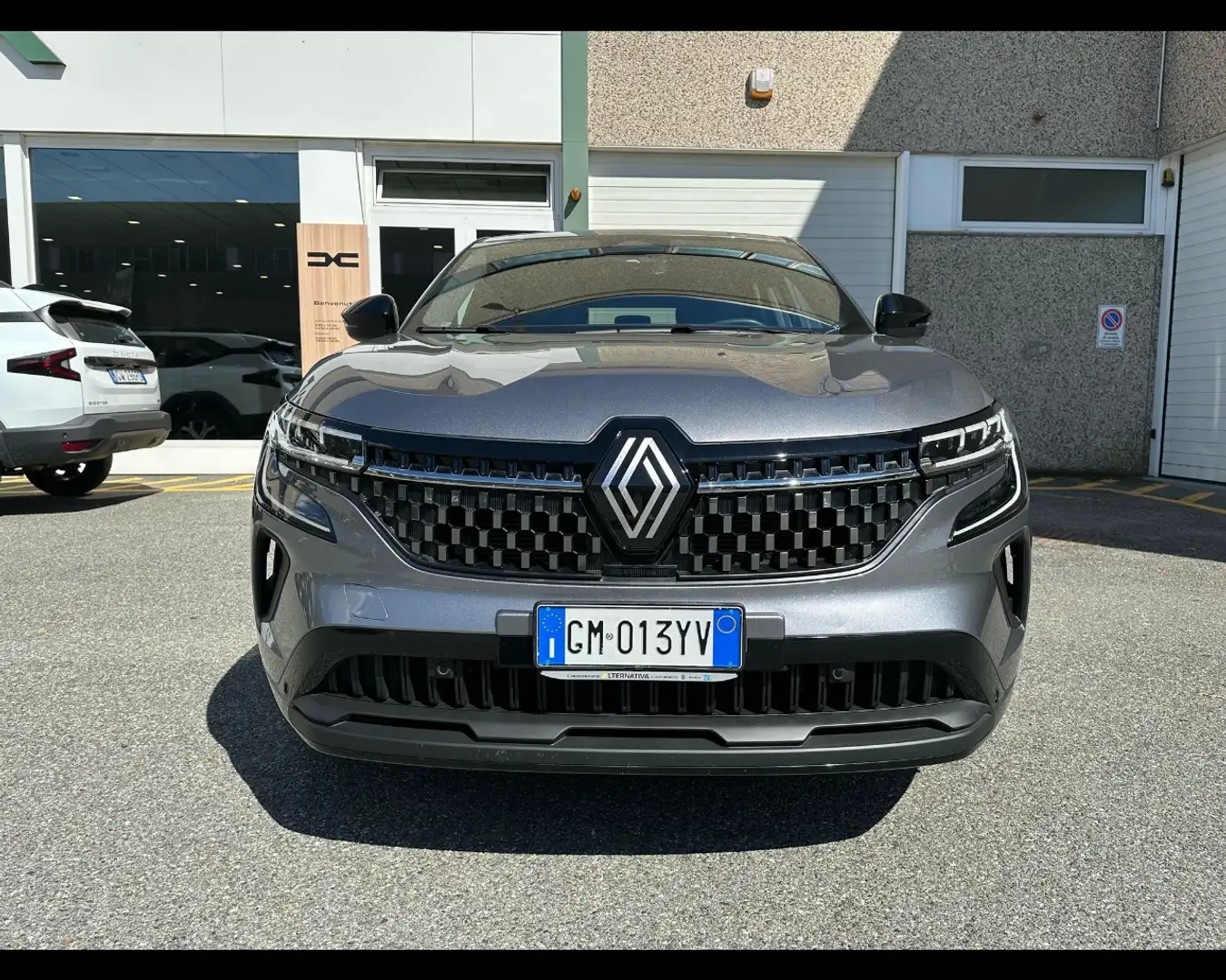 Renault Austral techno E-Tech full hybrid 200 Gris - 2