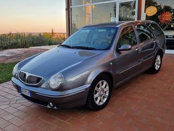 Lybra Station Wagon SW 1.9 jtd LX 115cv