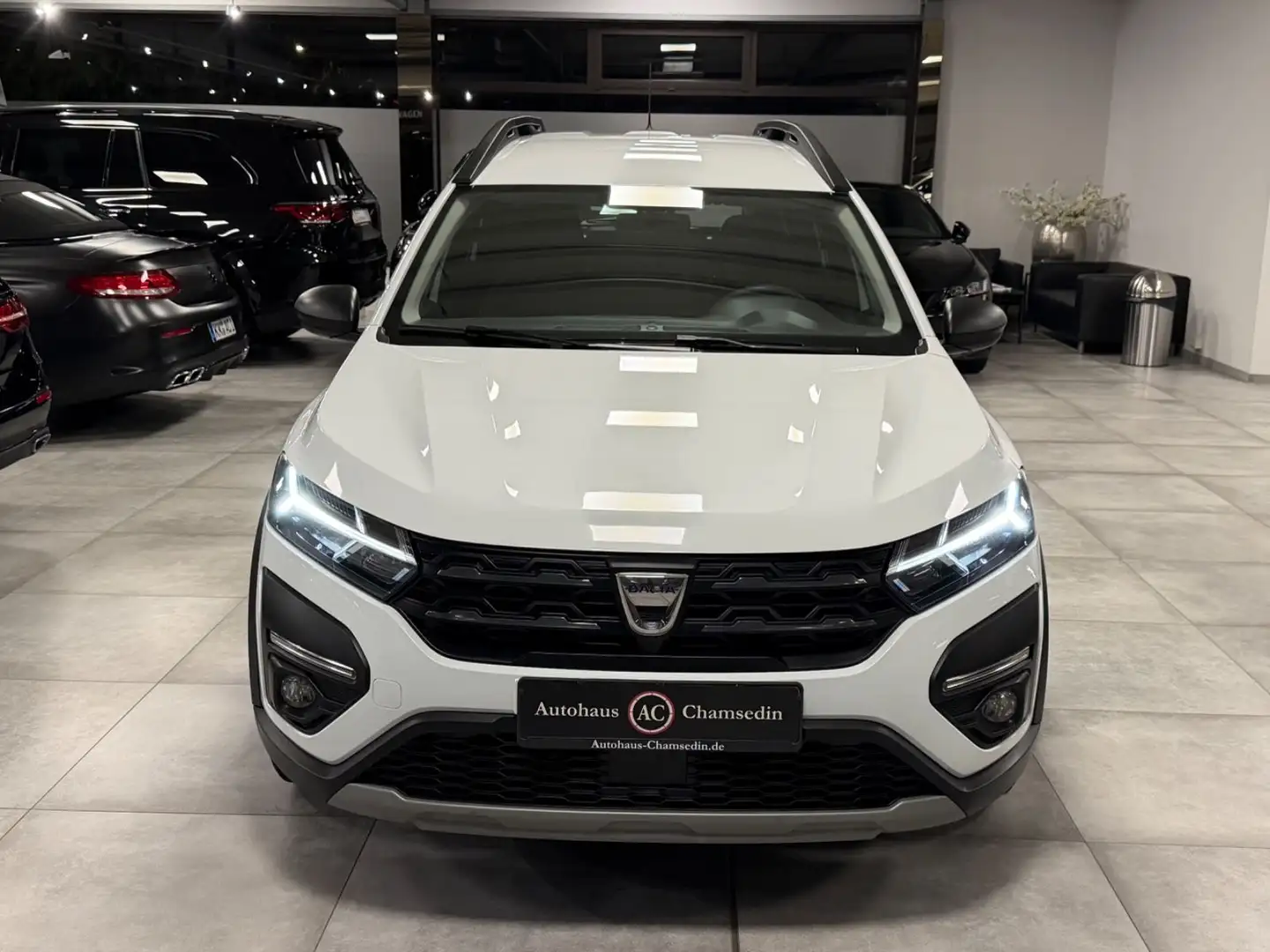Dacia Jogger Essential Blanc - 1