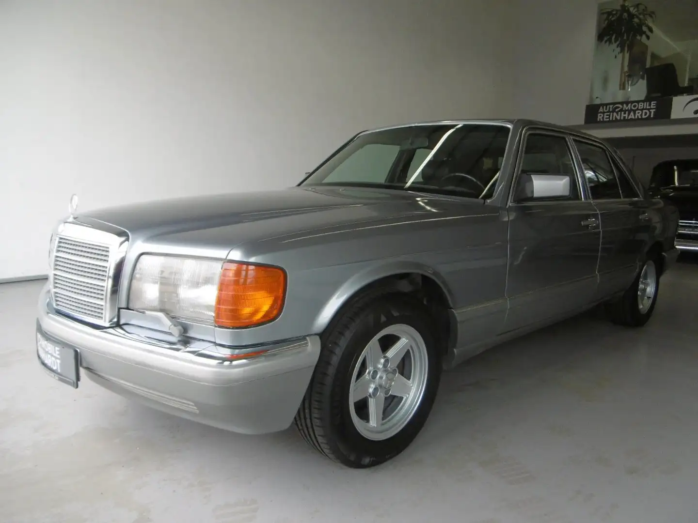 Mercedes-Benz 300 SE H-Zulassung ***KLIMA+SCHIEBEDACH+LEDER*** Grau - 1