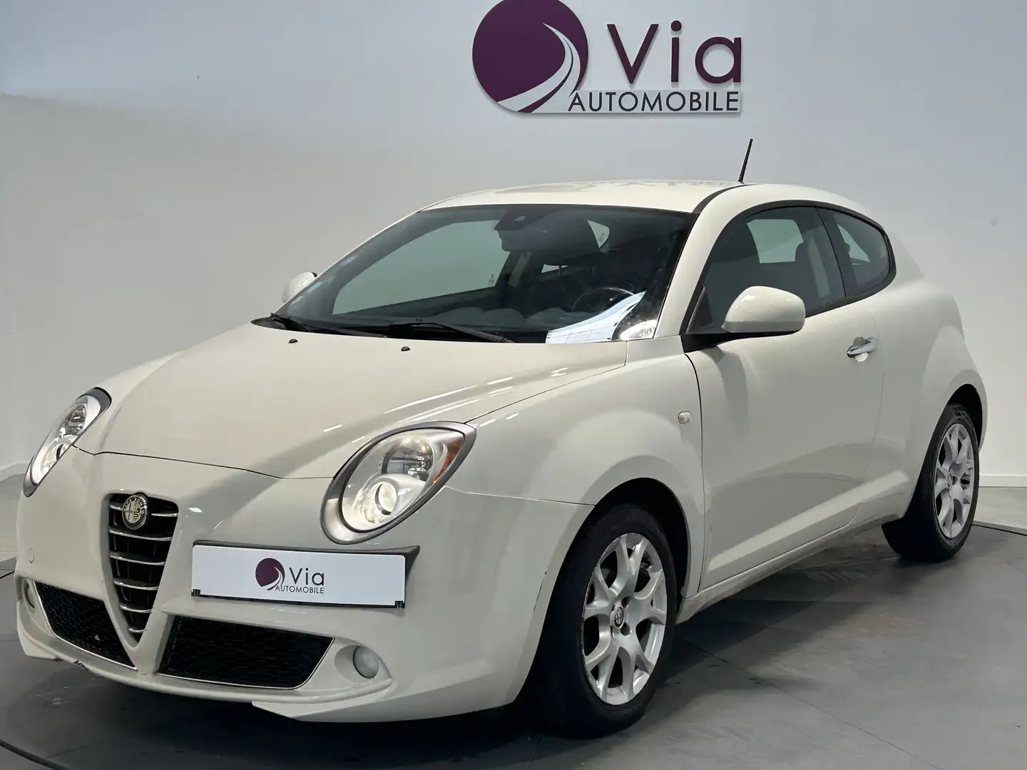 Alfa Romeo MiTo 1.4 MPI MultiAir Start \u0026amp; Stop 105 Distinc Blanc - 1