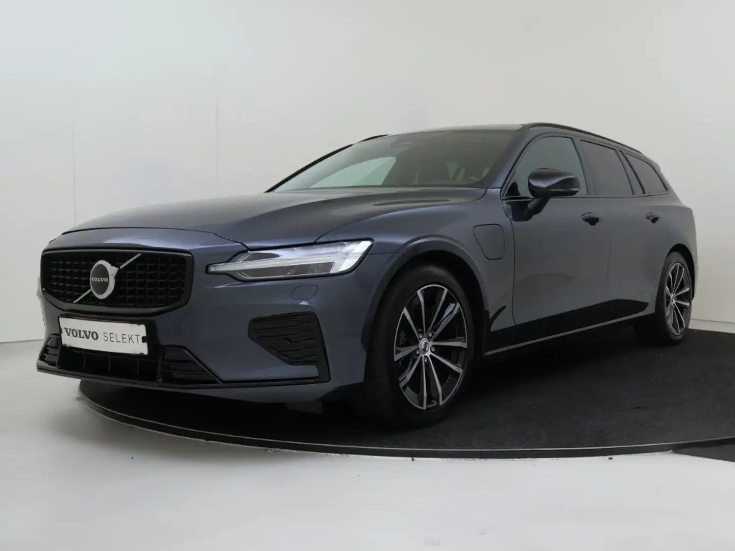 Volvo V60 2.0 T6 AWD U. Dark | Trekhaak | Head-Up | Blauw - 2
