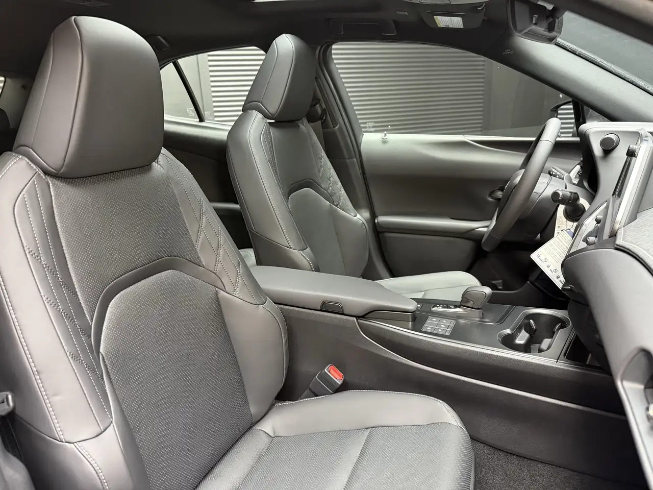 Lexus UX снимка Lexus UX