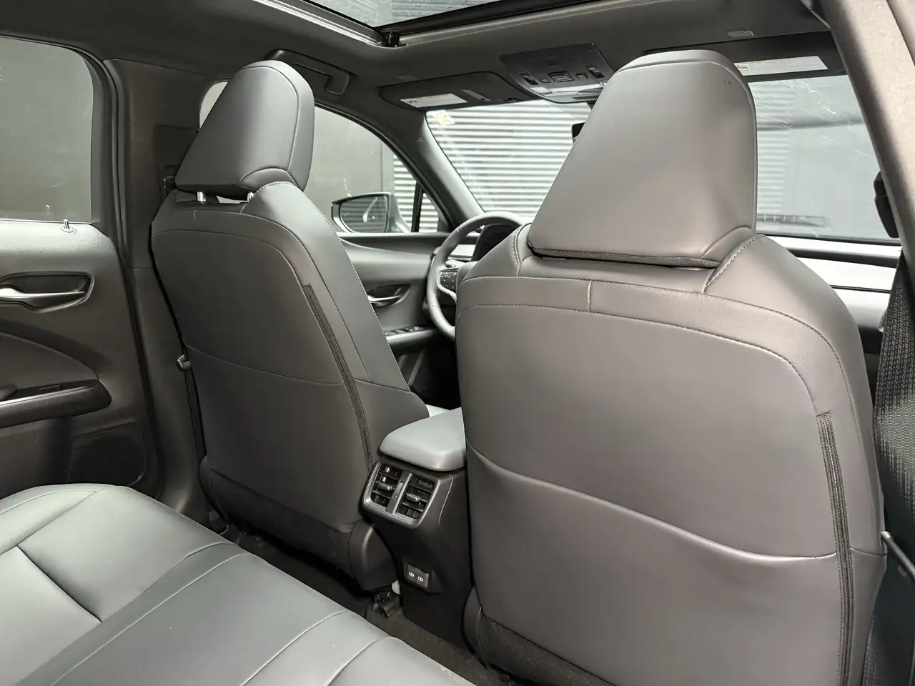 Lexus UX снимка Lexus UX
