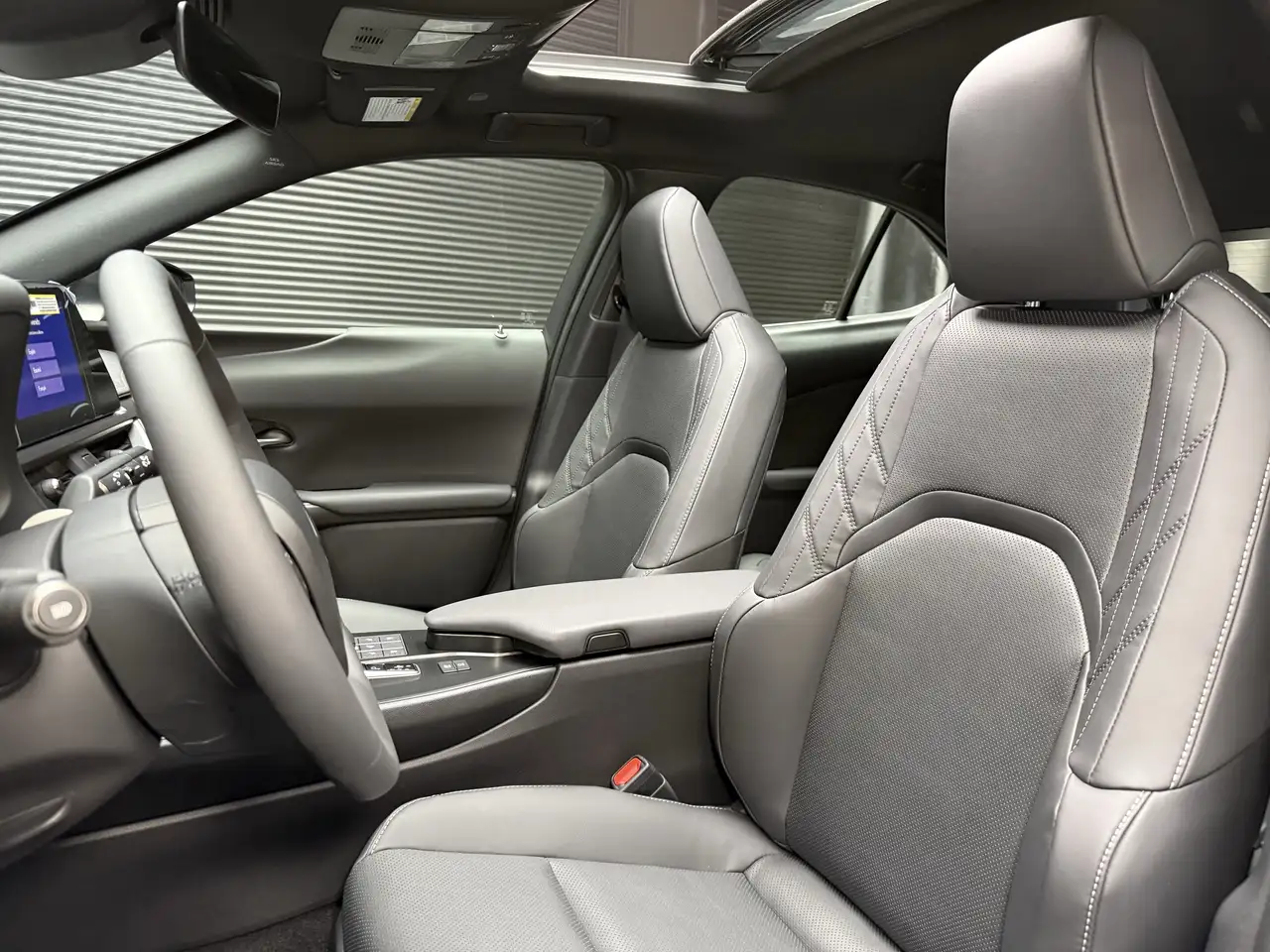 Lexus UX снимка Lexus UX