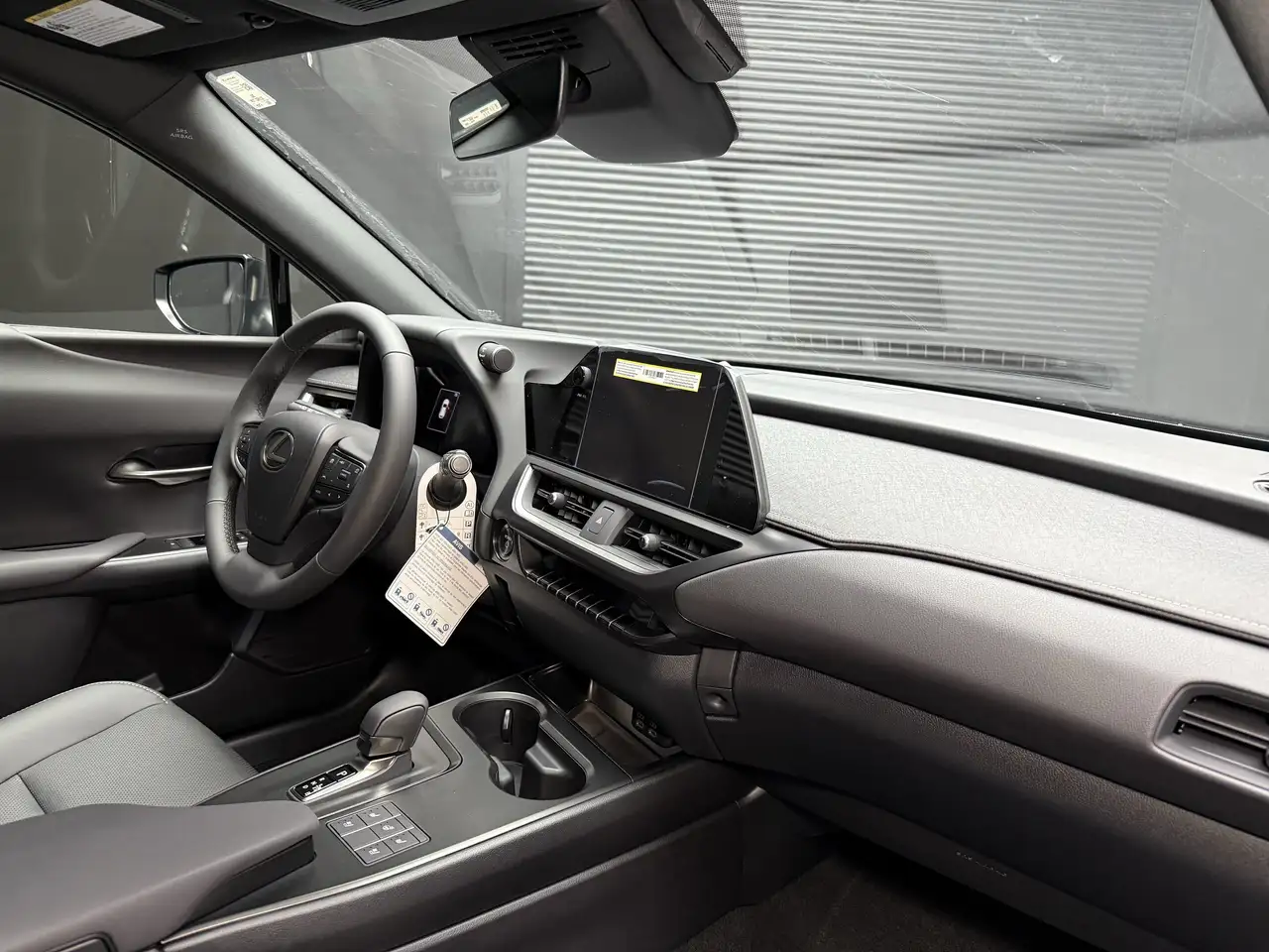 Lexus UX снимка Lexus UX