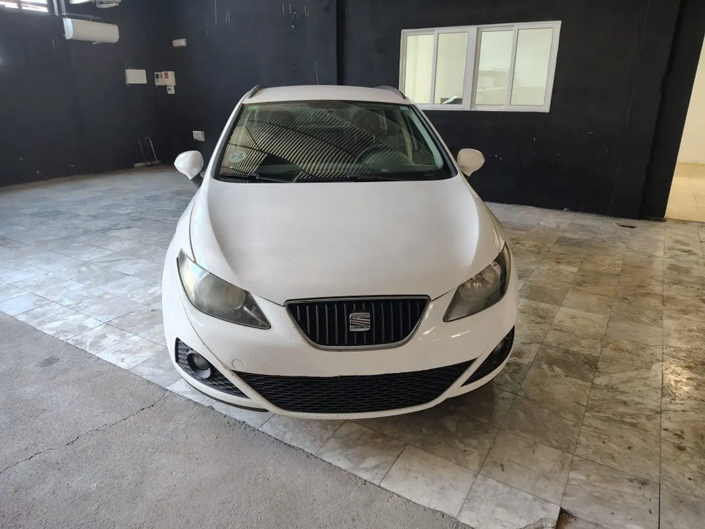 SEAT Ibiza 1.6TDI CR Reference Blanc - 1