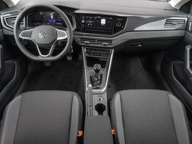 Volkswagen Polo view 10
