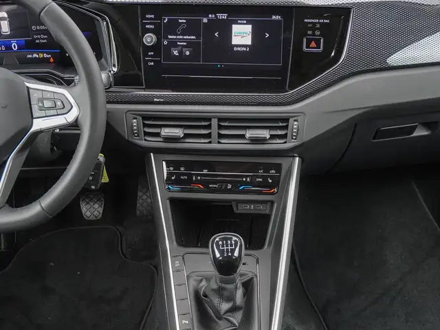 Volkswagen Polo view 12