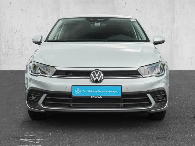 Volkswagen Polo view 3