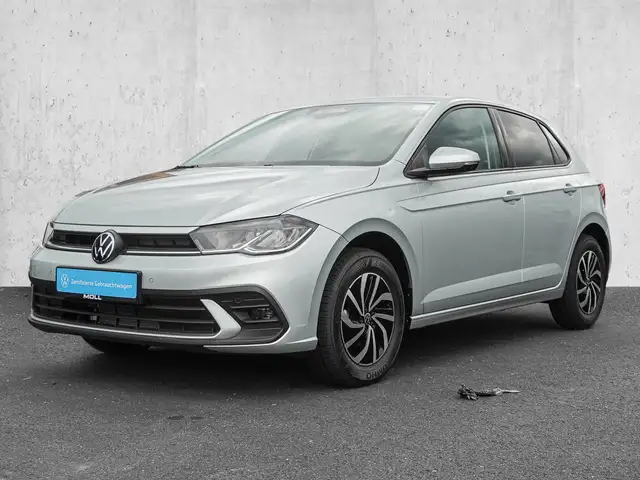 Volkswagen Polo view 2