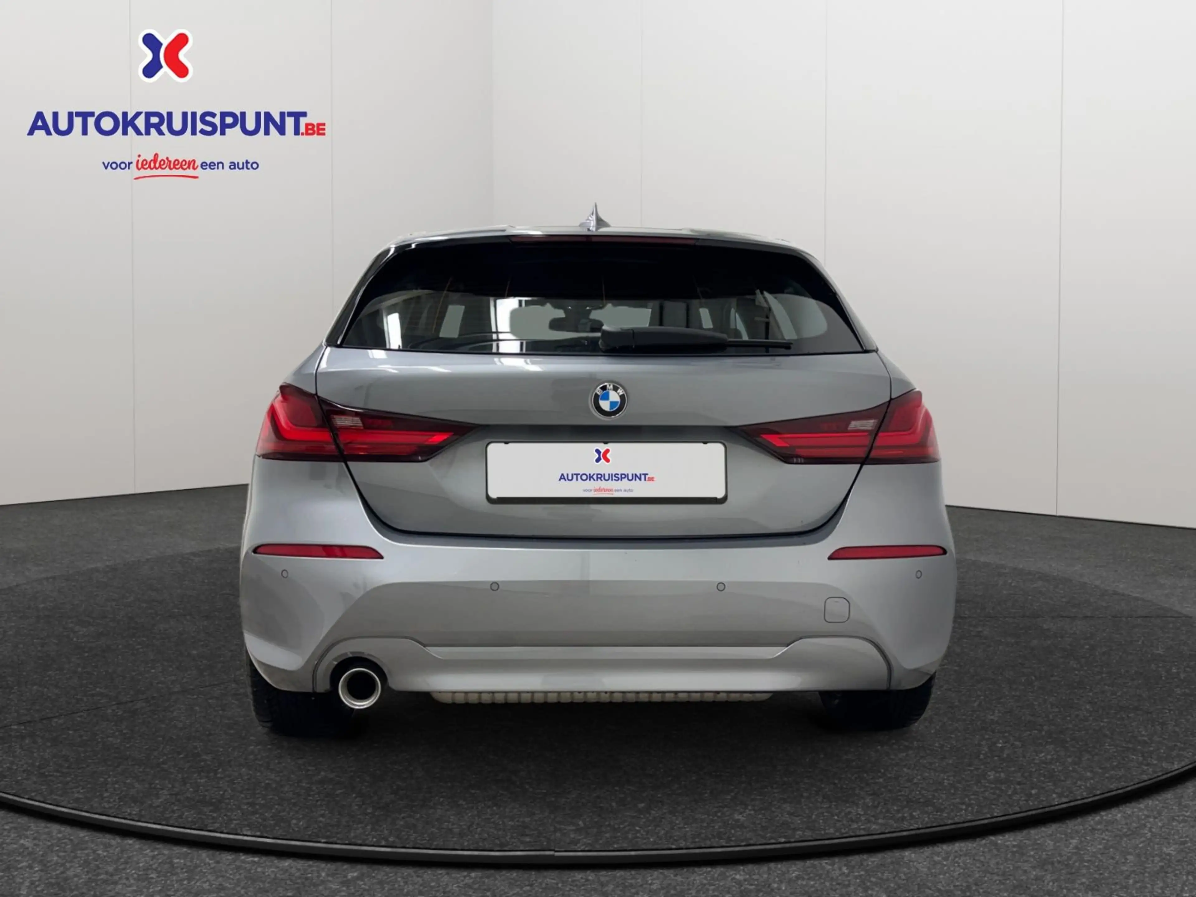 BMW 118 118i — photo 4