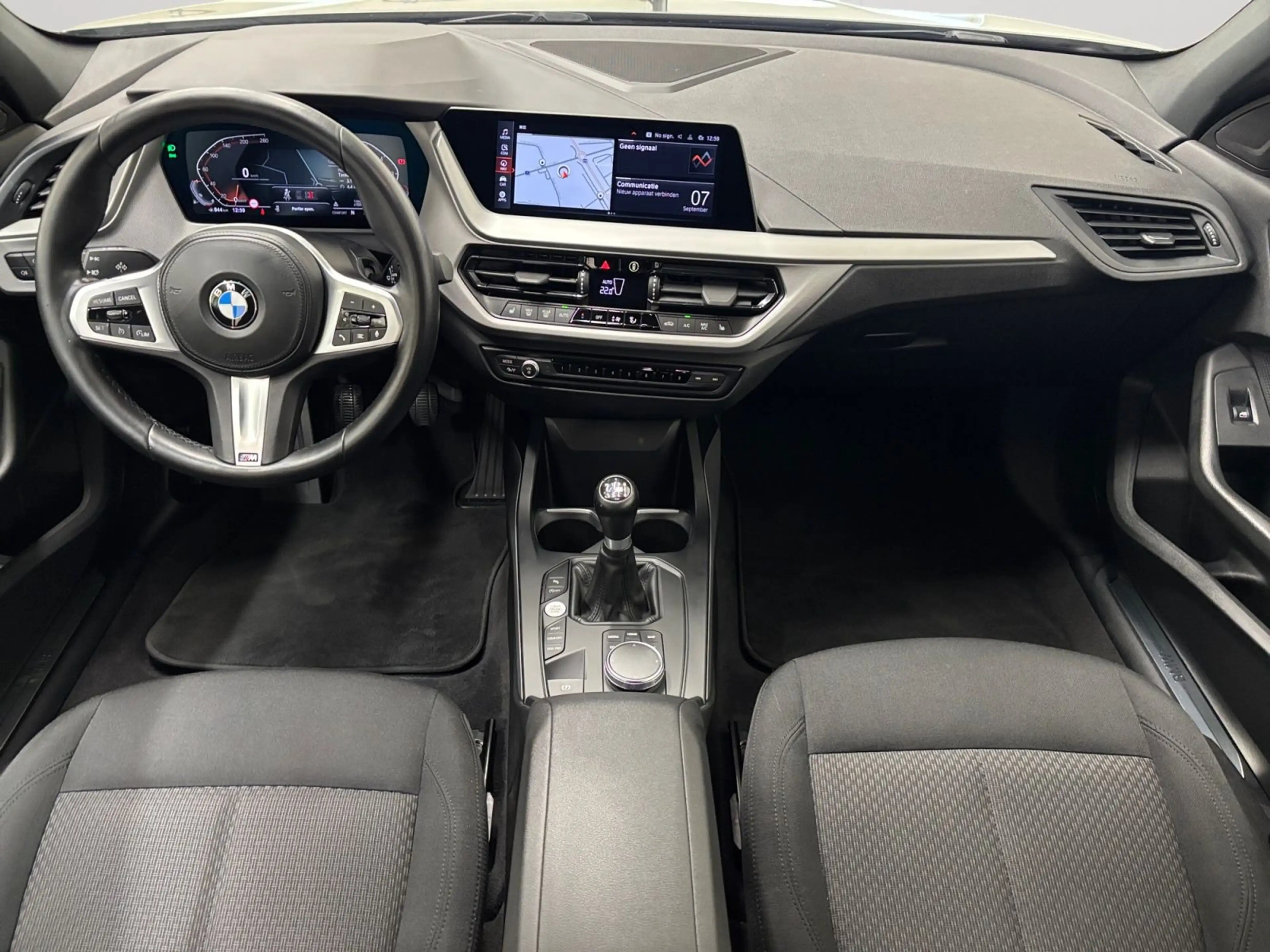 BMW 118 118i — photo 7