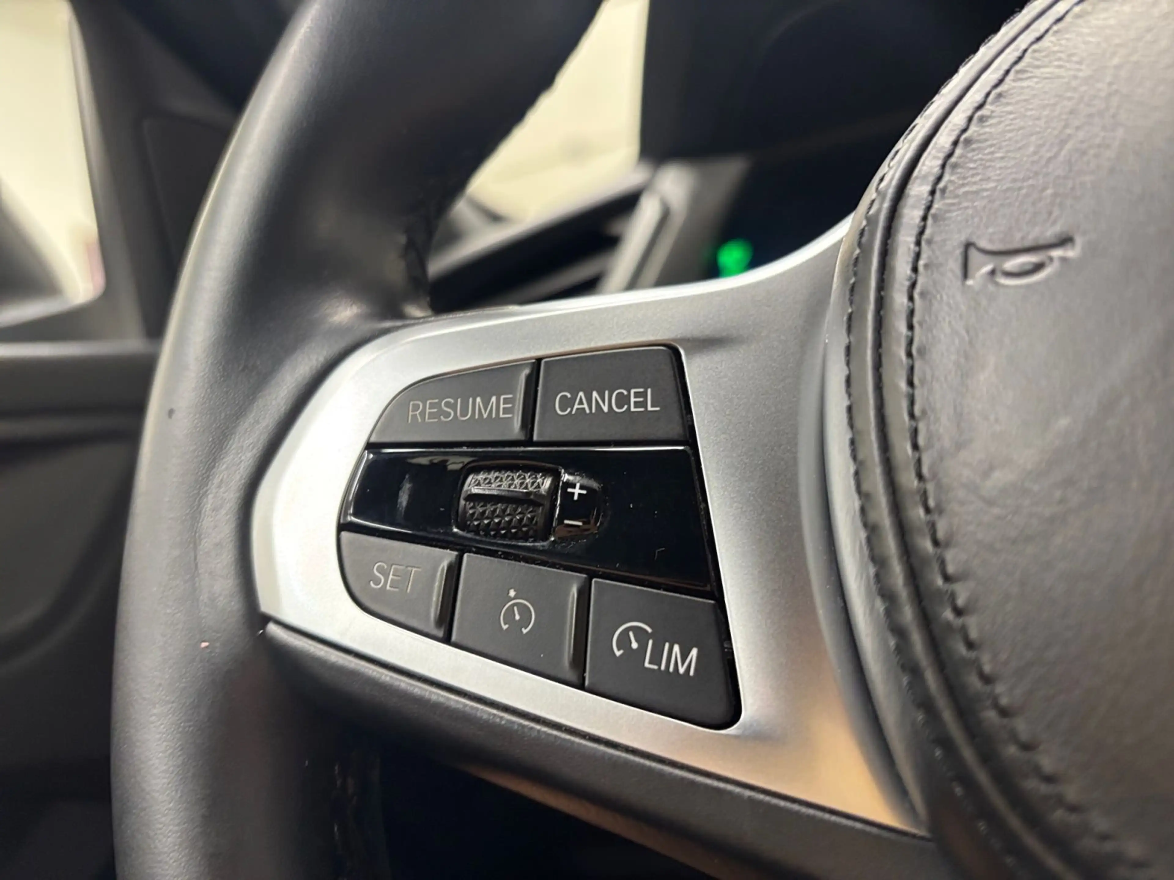 BMW 118 118i — photo 15