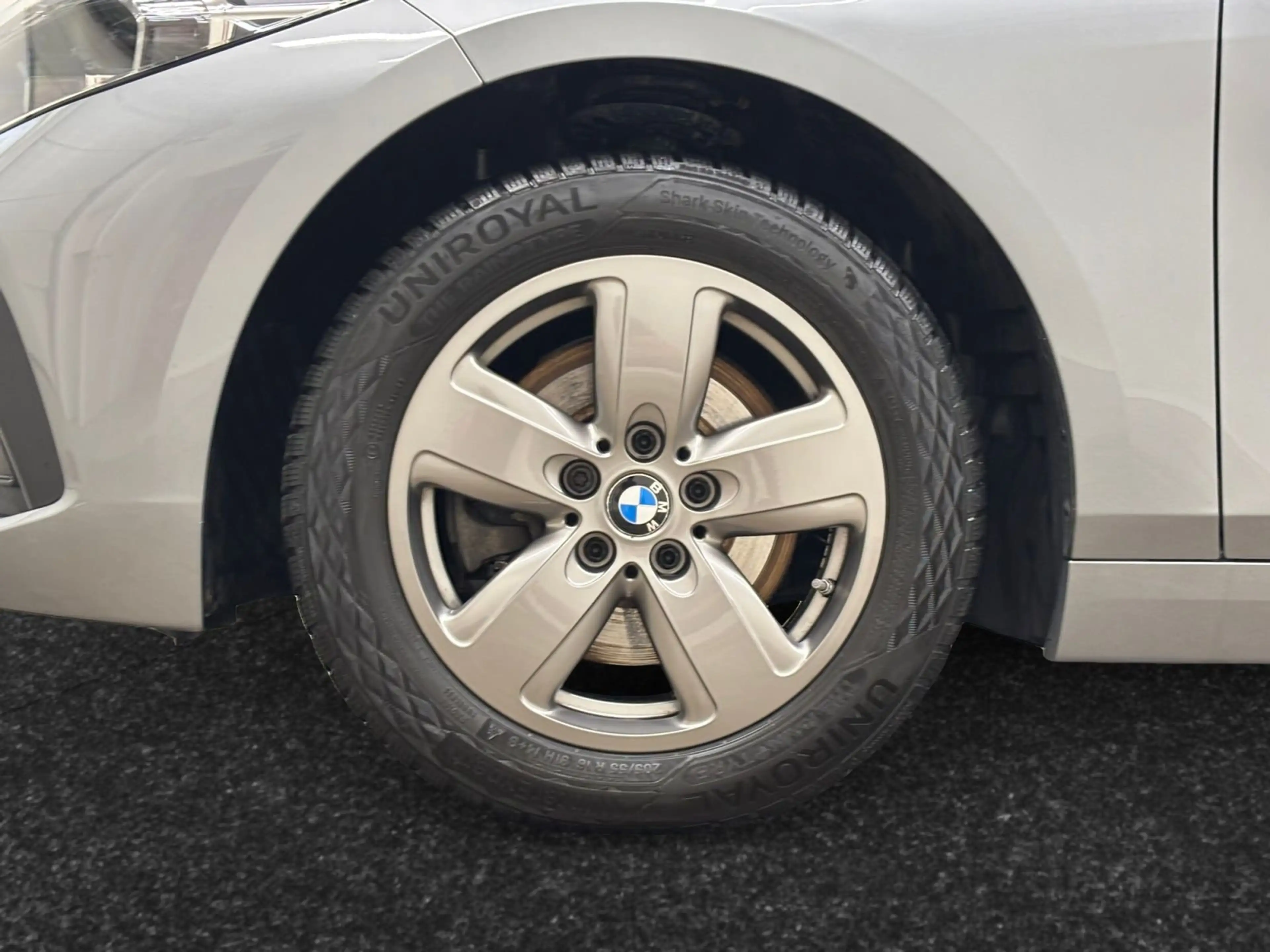 BMW 118 118i — photo 5