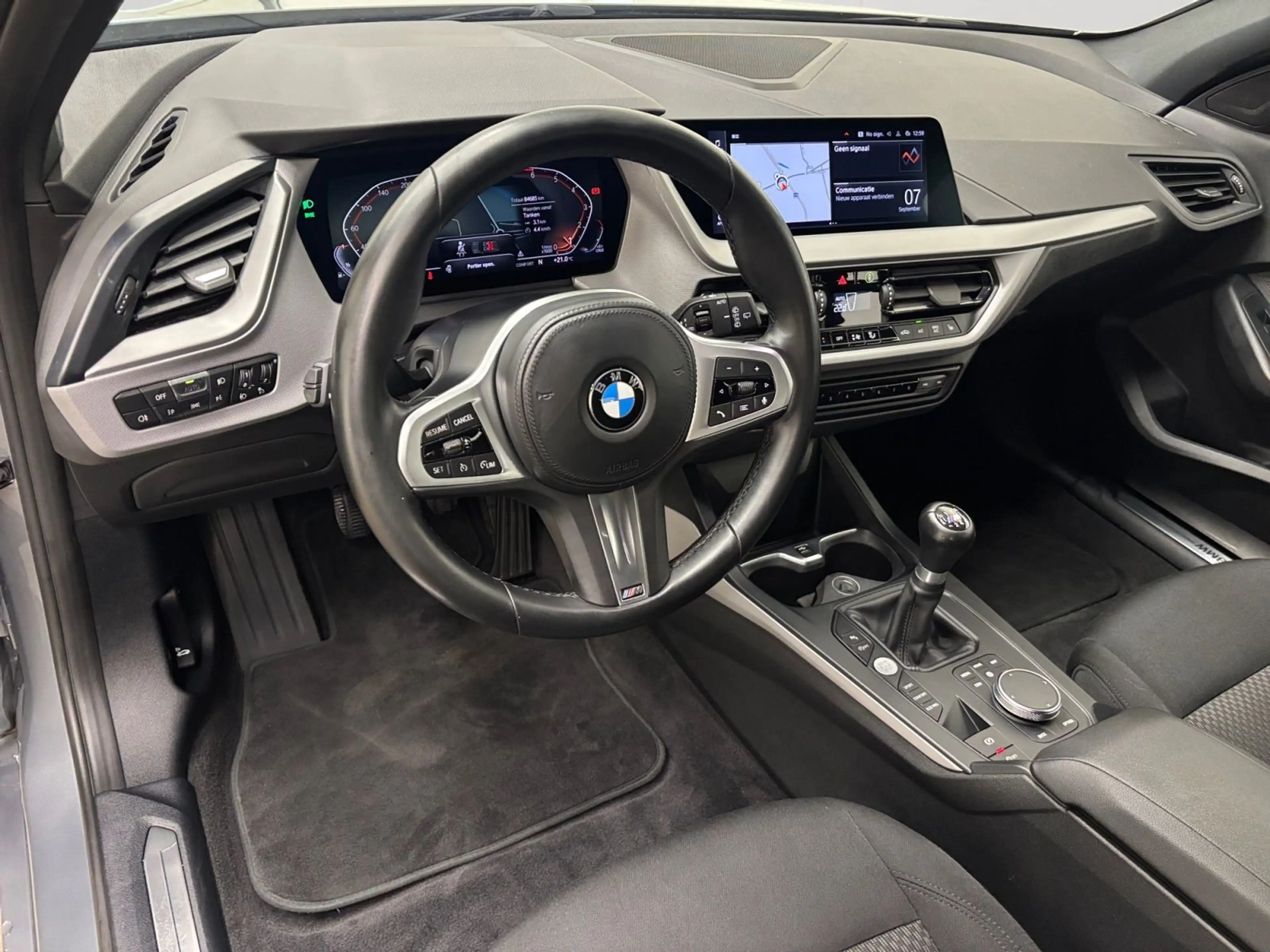 BMW 118 118i — photo 6