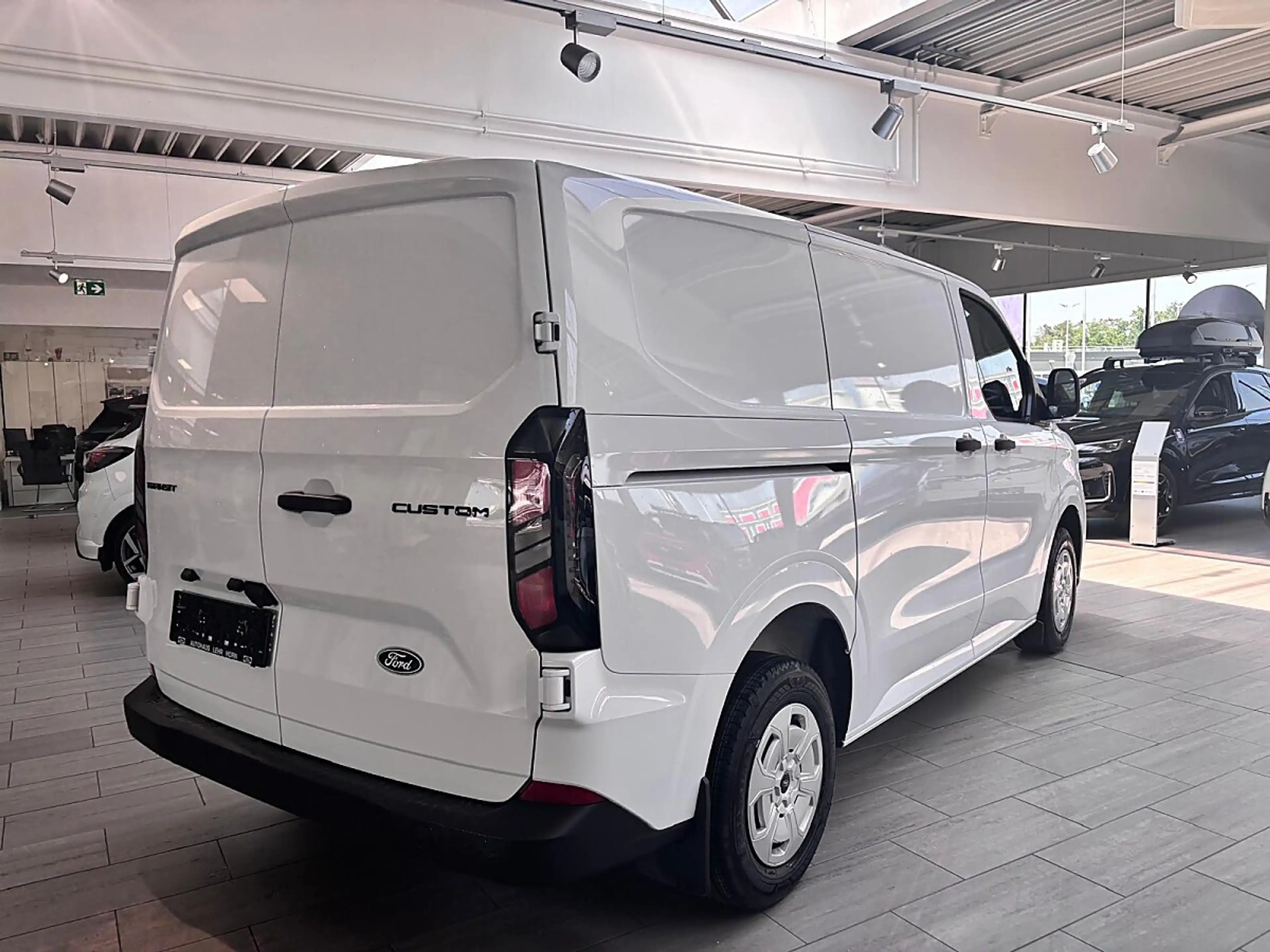 Ford Transit Custom L1H1 3,2t 136PS; netto €29.990,- — photo 5