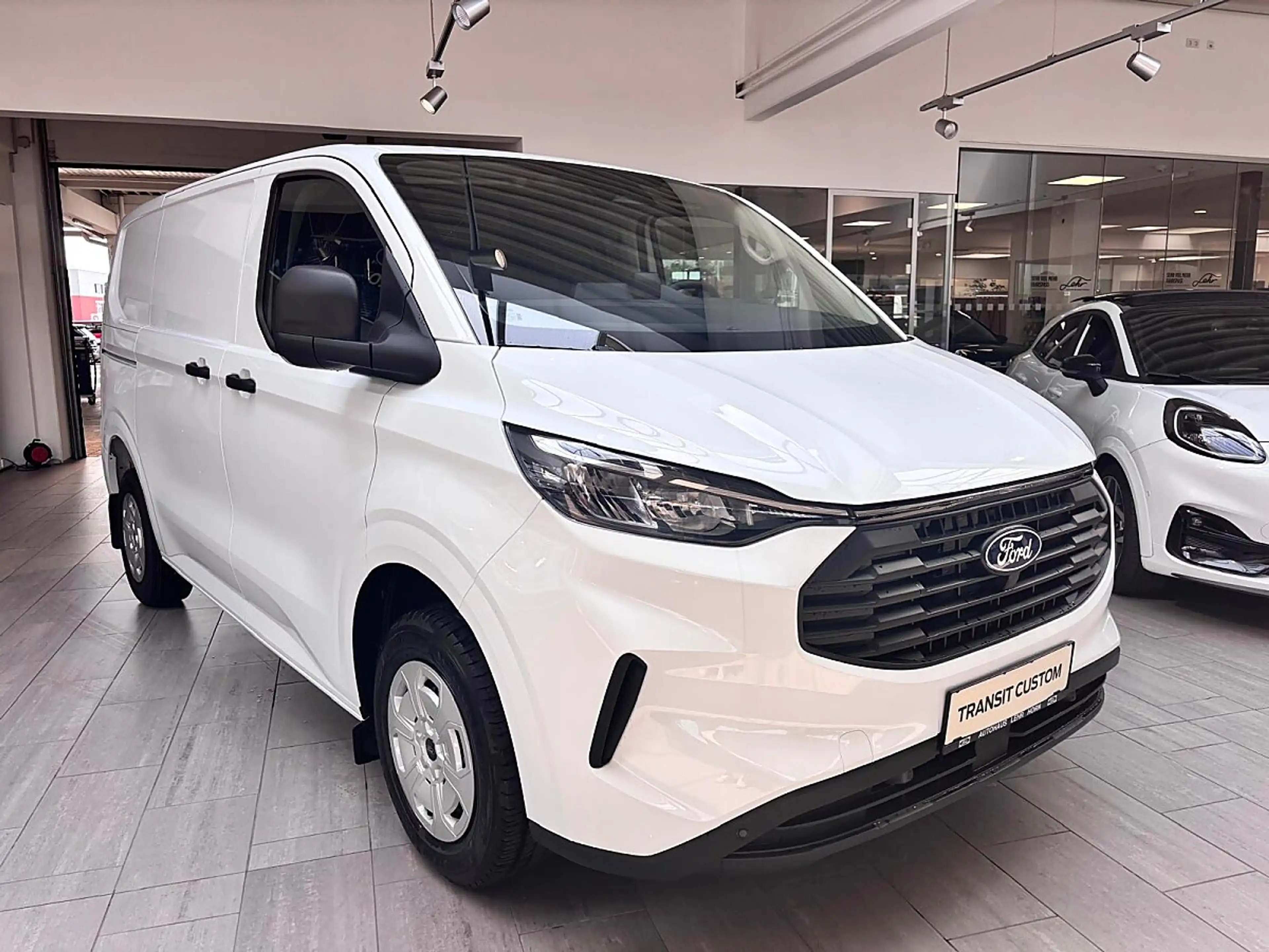 Ford Transit Custom L1H1 3,2t 136PS; netto €29.990,-