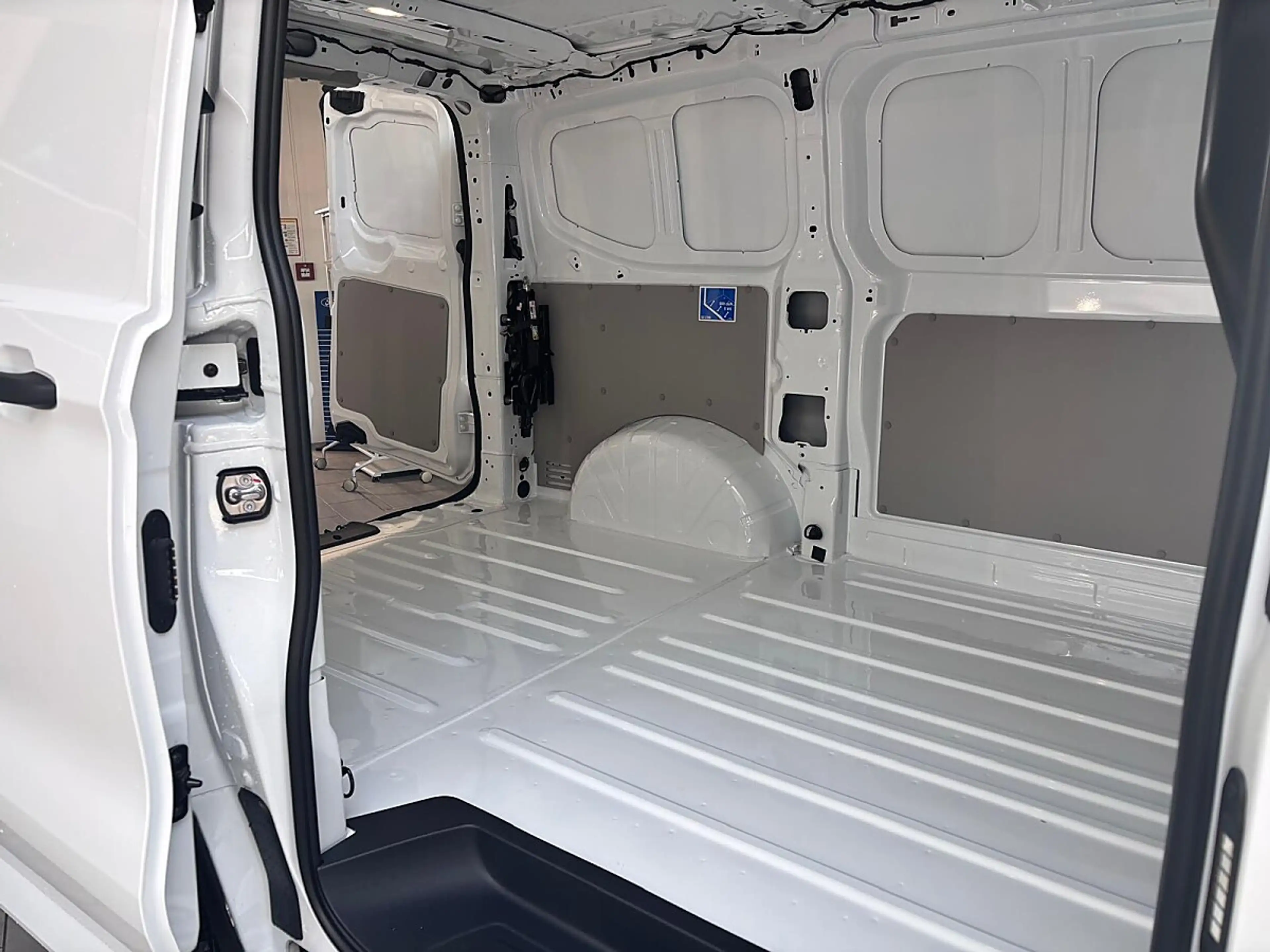 Ford Transit Custom L1H1 3,2t 136PS; netto €29.990,- — photo 10